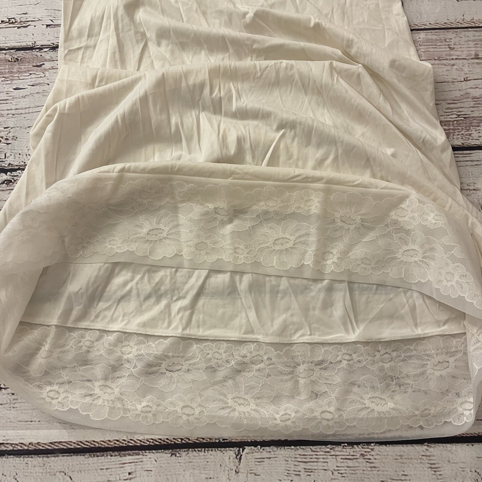 Vintage Vanity Fair Nightgown Size 38 Tricot All Nylon Lace Lingerie Womens Sexy