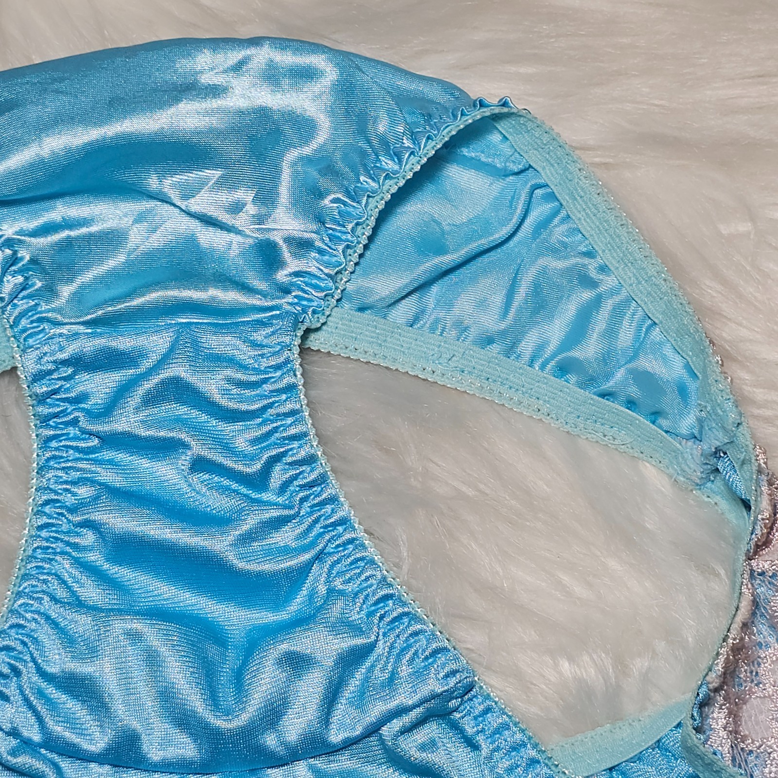 VTG Nylon Satin Panty Silky Blue Bikini Sissy Lace Brief Size Small Hip 32-36″