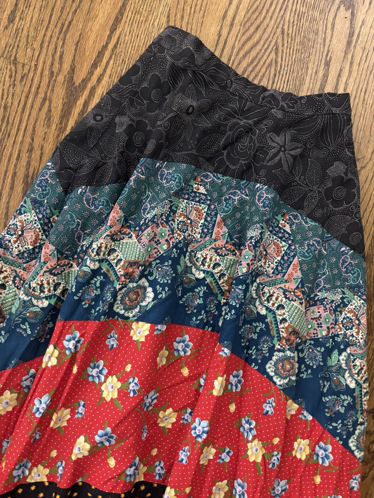 Vintage 1970’s Ma Mountain Artisans Full Circle Boho Hippie Patchwork Skirt 12