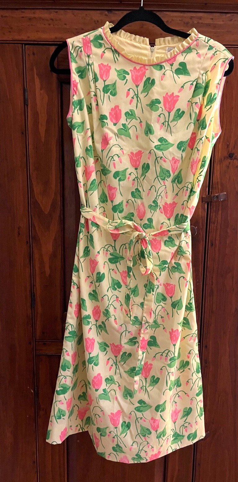 The Vested Gentress Dress Size 12 Vintage 1960s Shift Pink Yellow Floral Print