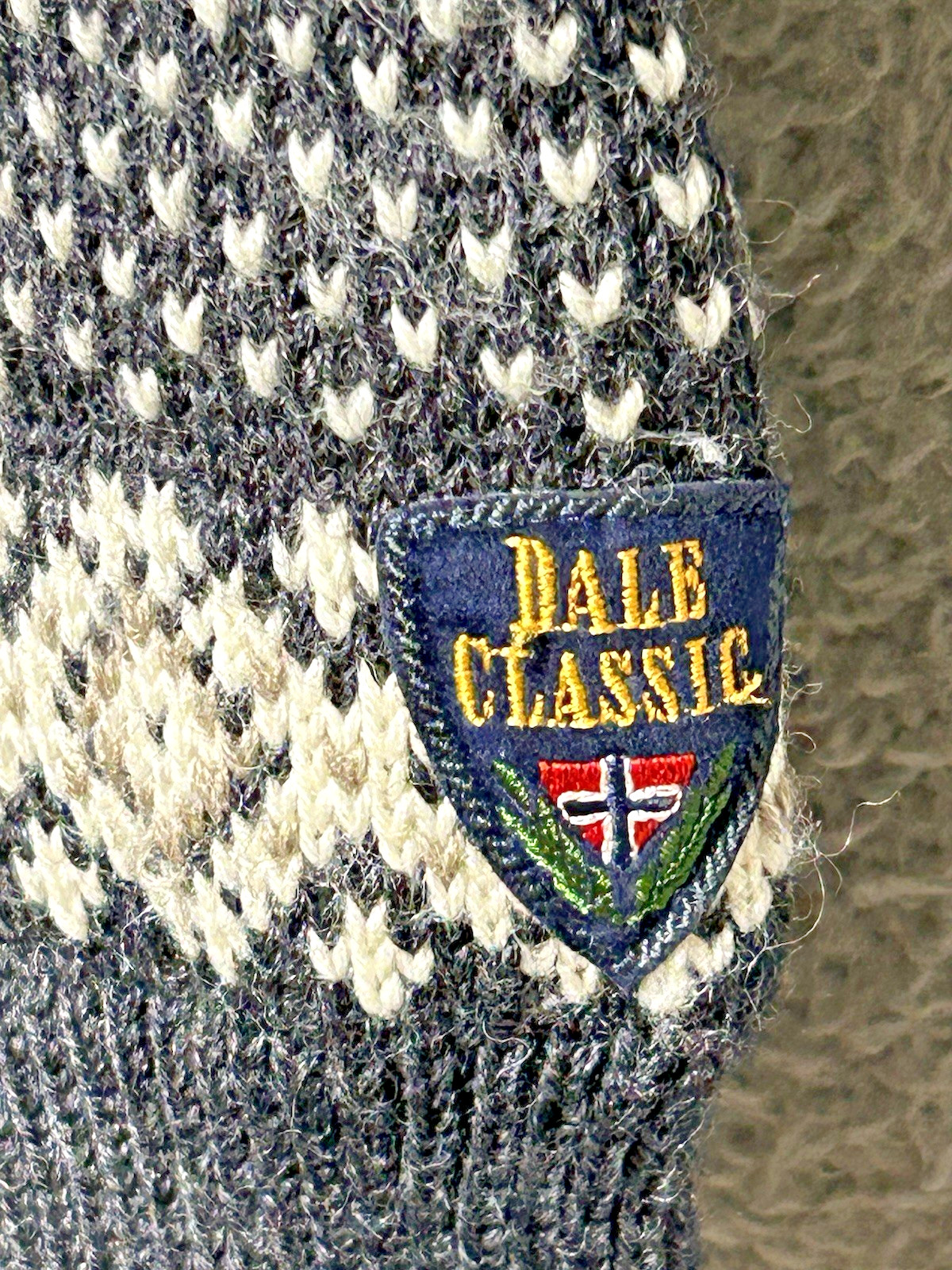 Vintage 80s Dale of Norway Cardigan Sz XL Nordic Fair Isle Snowflake Ski Sweater