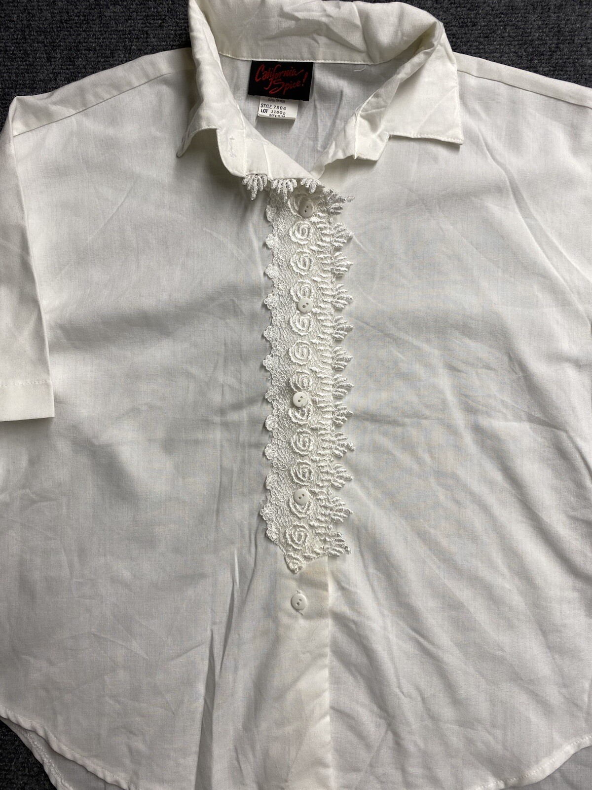 Vintage California Spice White Lace Front Short Sleeve Button Up Size M