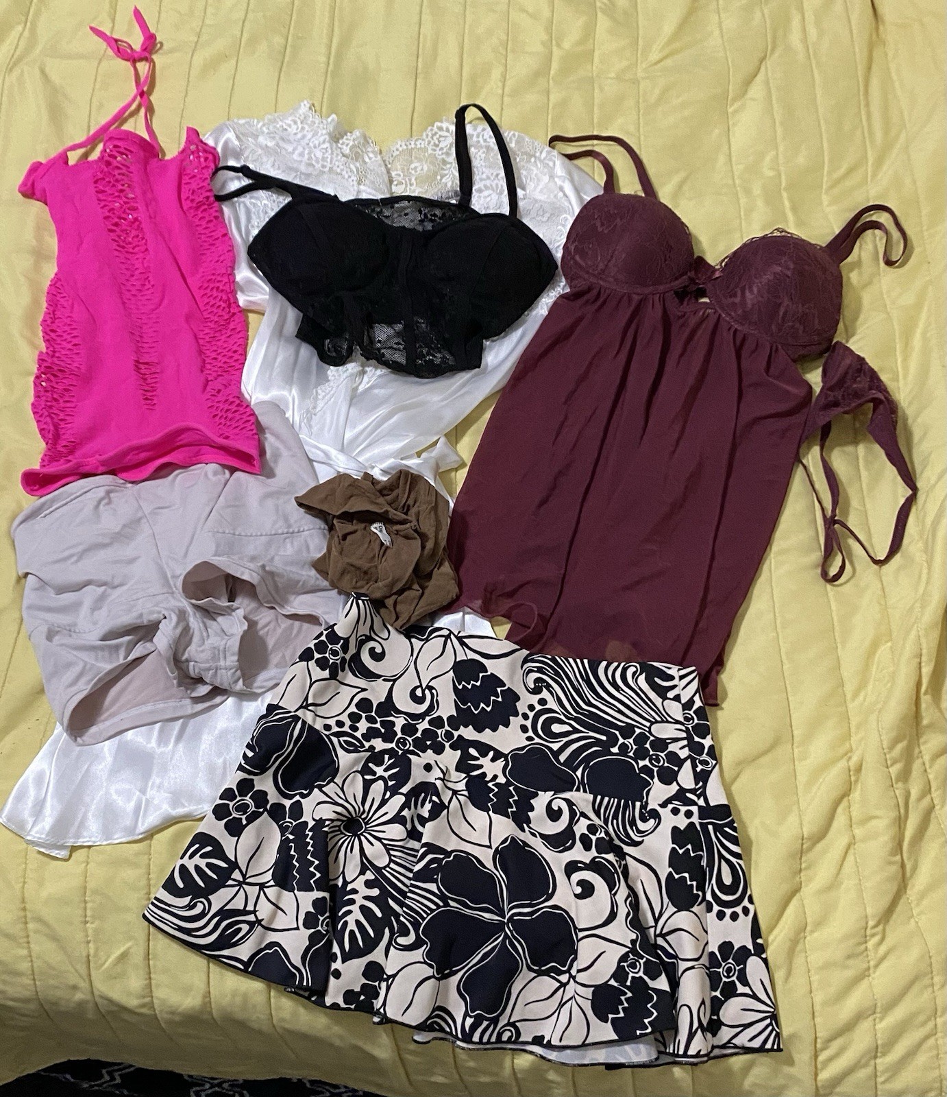 Vintage Lingerie Lot Size Small New Chemise & Undies + Other Sexy Items Robe