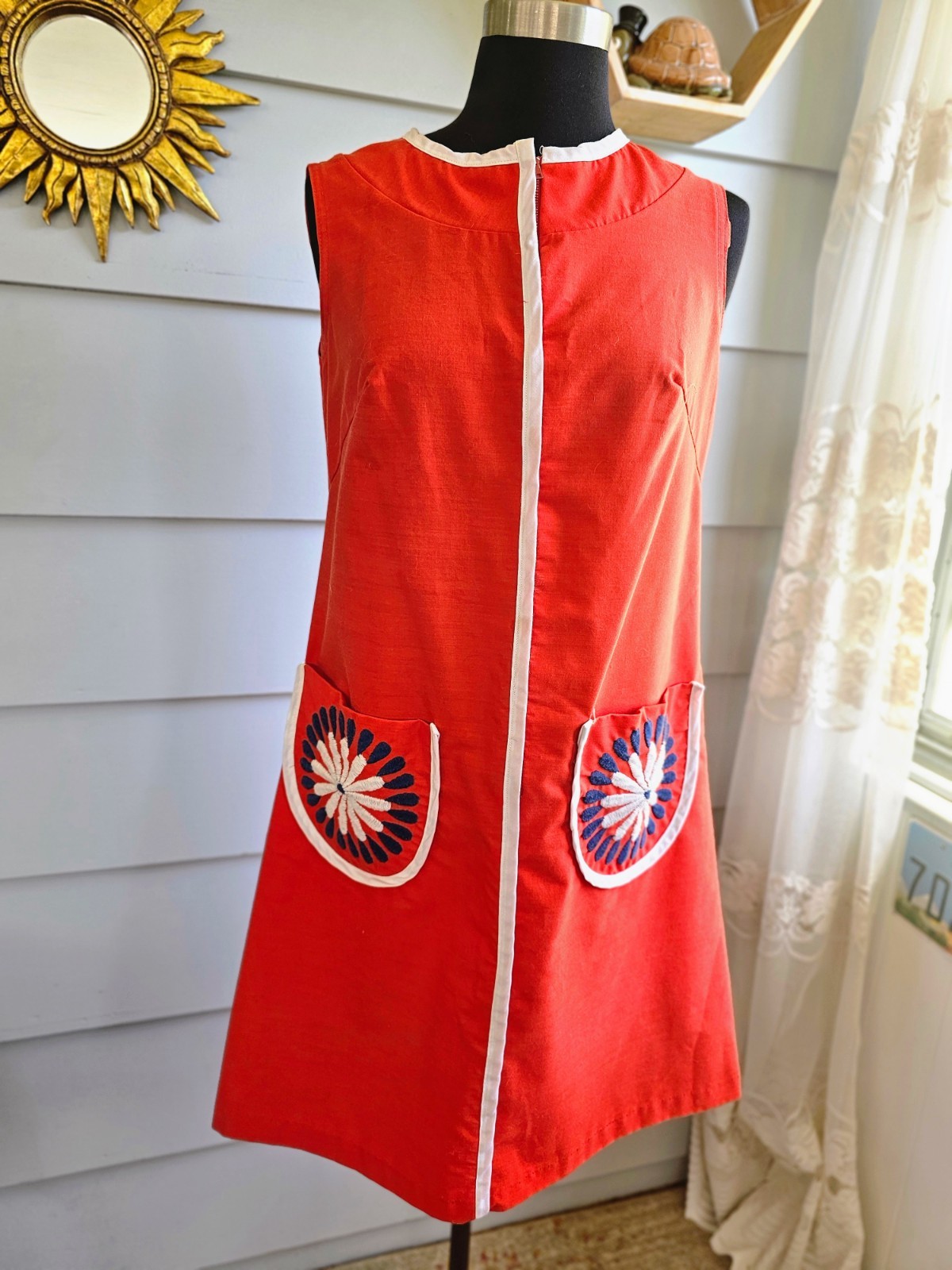 Vintage 1960s Mod Shift Dress Red White Embroidered Pocket Dress S/M