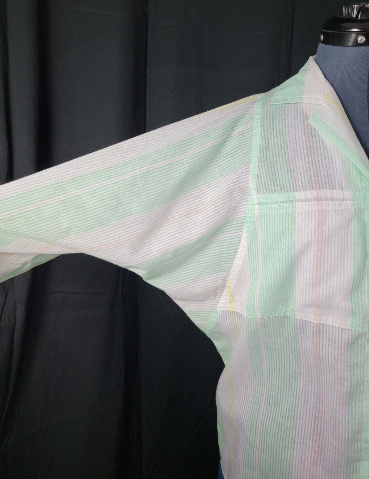 Vintage Cabrais Oversized Mint & White Striped Button Down Shirt Size Large