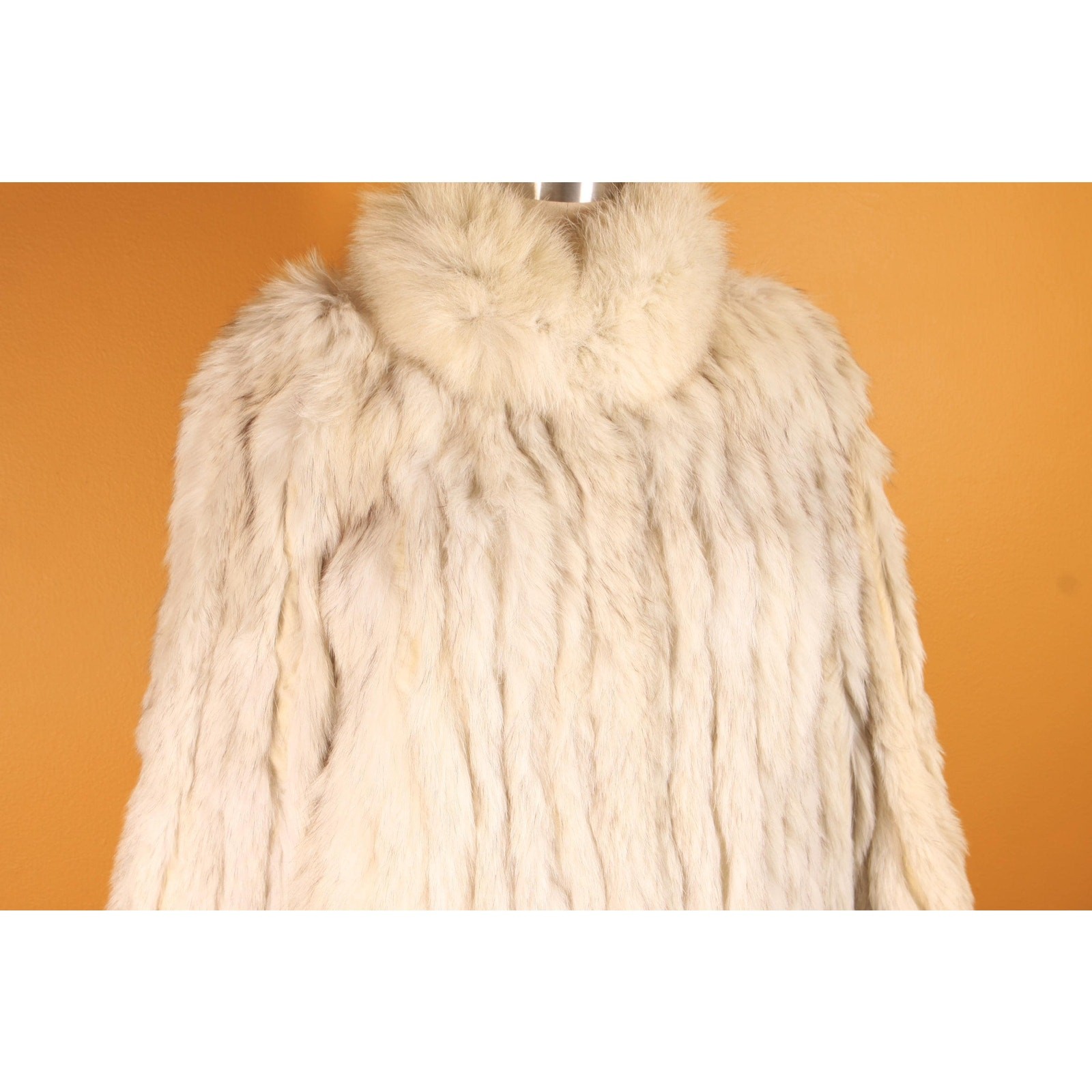 1980s Silver, White and Gray Fox Fur Long Sleeve Coat by Saga Fox -M-L