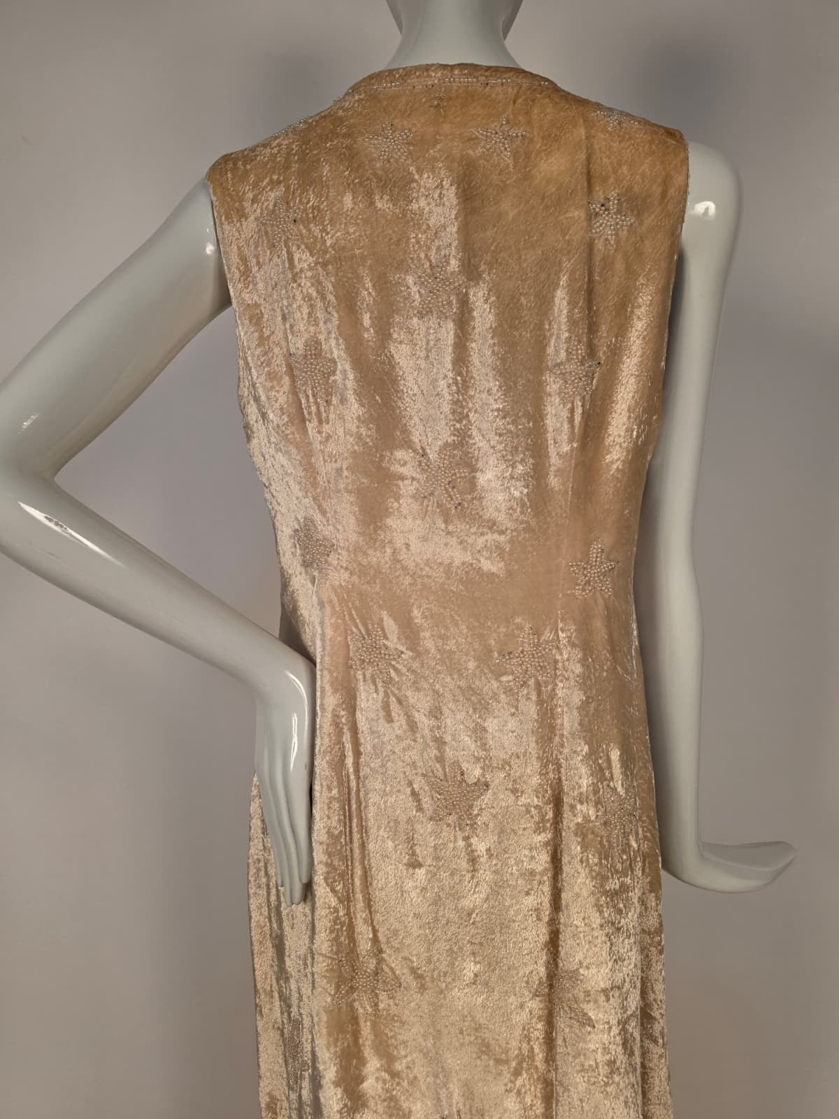 WEDDING WORTHY 1920’S BLONDE SILK VELVET BRIDAL COAT FOR DRESS W PEARL STAR