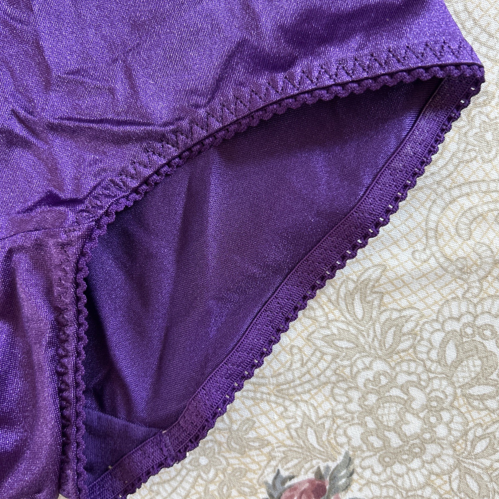 Underscore Shapewear Medium Control Purple Panties Briefs Size Med NWOT