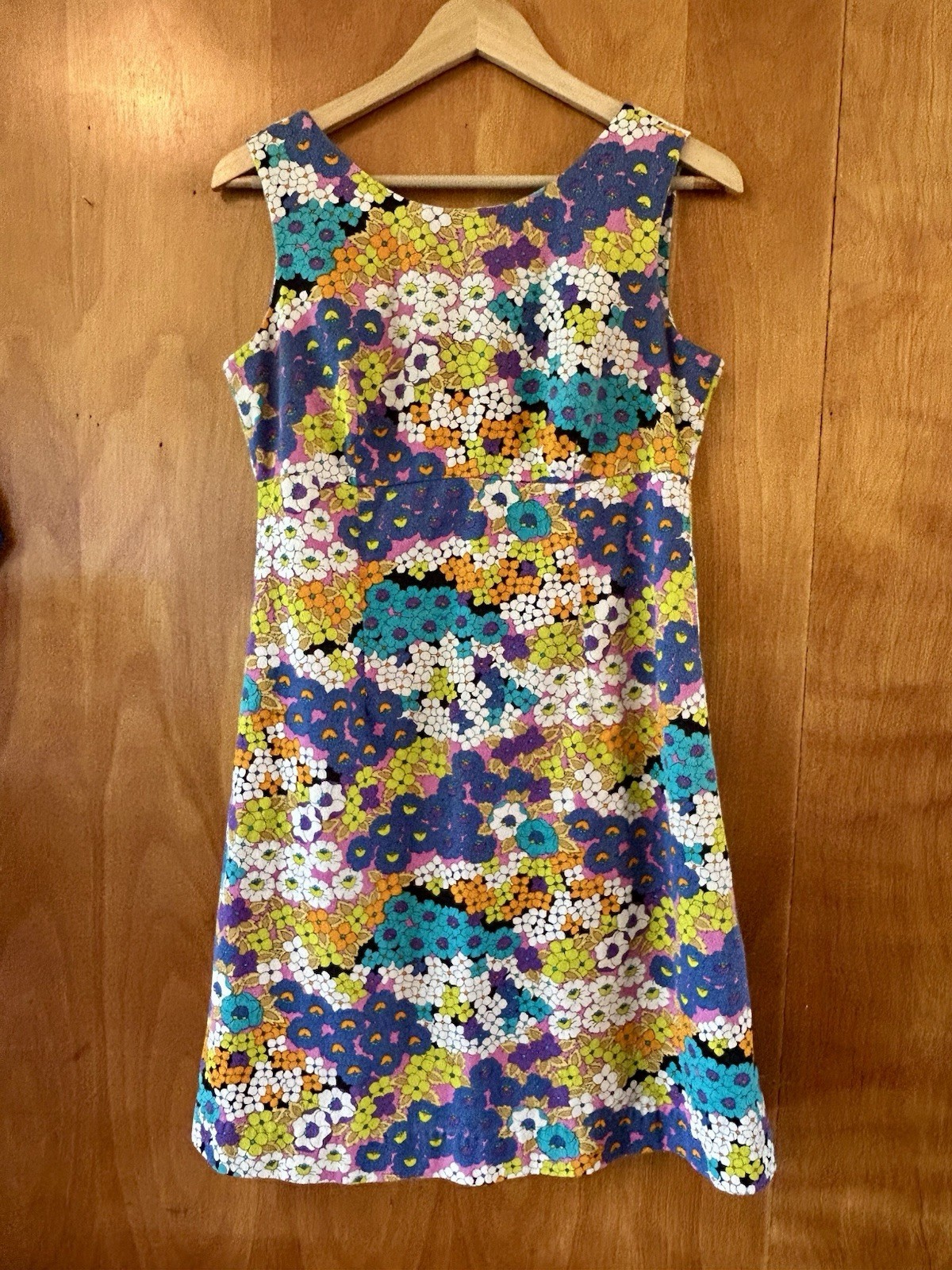 Vintage Hawaiian Dress 100% Cotton Made In Hawaii Floral Double Pleated Back