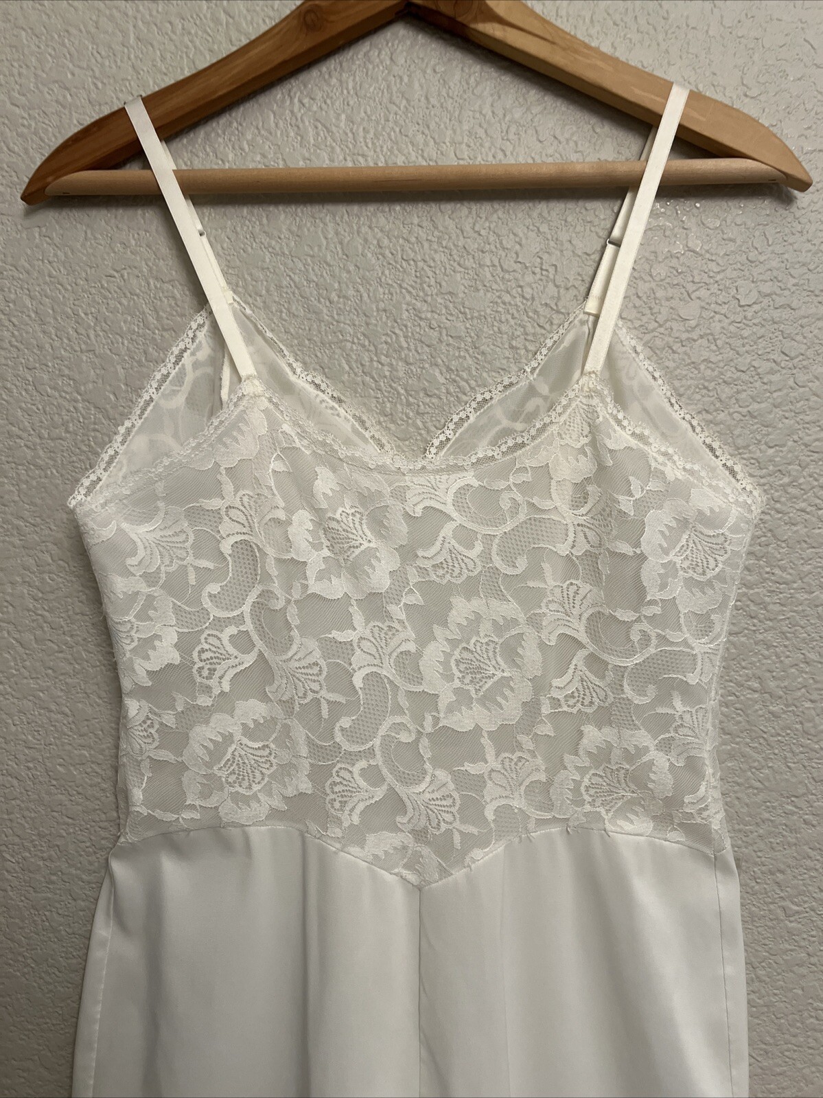 Vintage Lingerie Dress Slip Exquisite Lace Knee Length Ivory Quiet Luxury USA 34