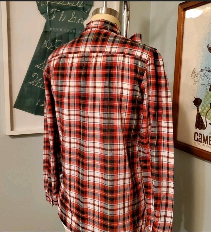 1960s Vintage Tartan Plaid Button Down Blouse with Pussy Bow Size Small-Medium