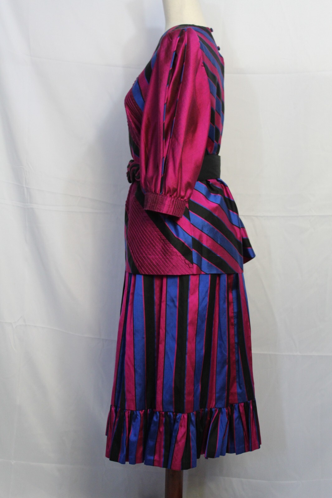 Vintage 1980s 100% Pure Thai Silk 3 Pc Suit Set Handmade Fuchsia Striped Belt