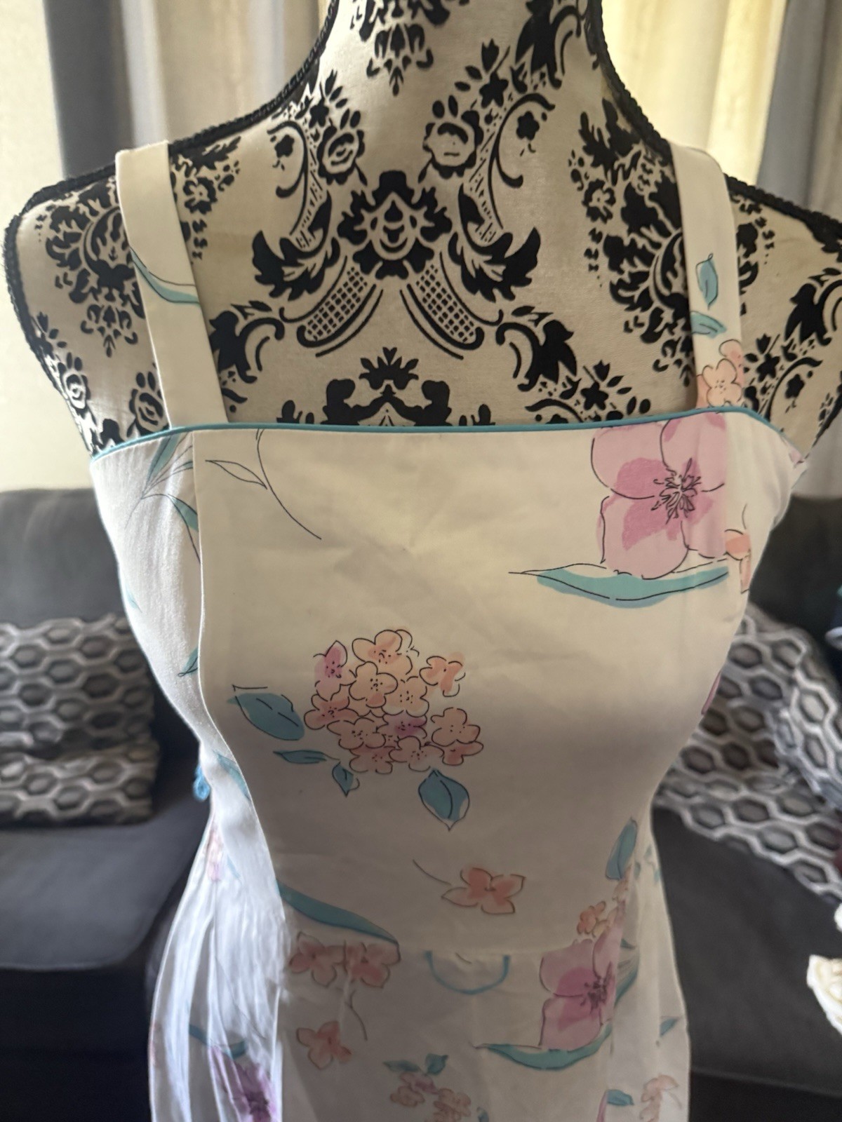 K & Company Midi Dress Women’s Size 6 White Floral Sleeveless
