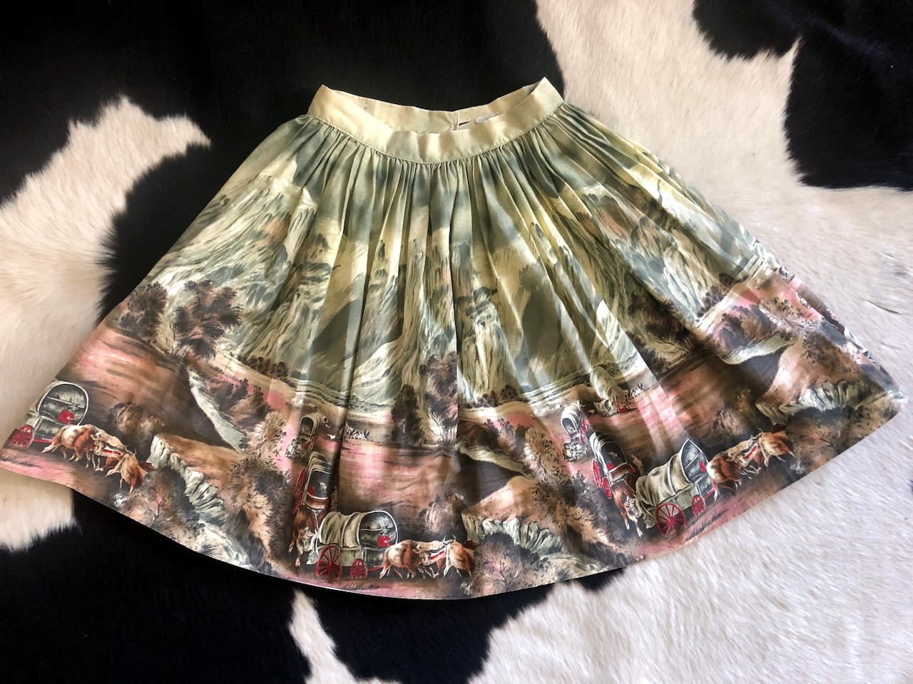 Vintage 1950s Novelty Western Pioneer Wagon Train Swing Circle Skirt Cotton XS