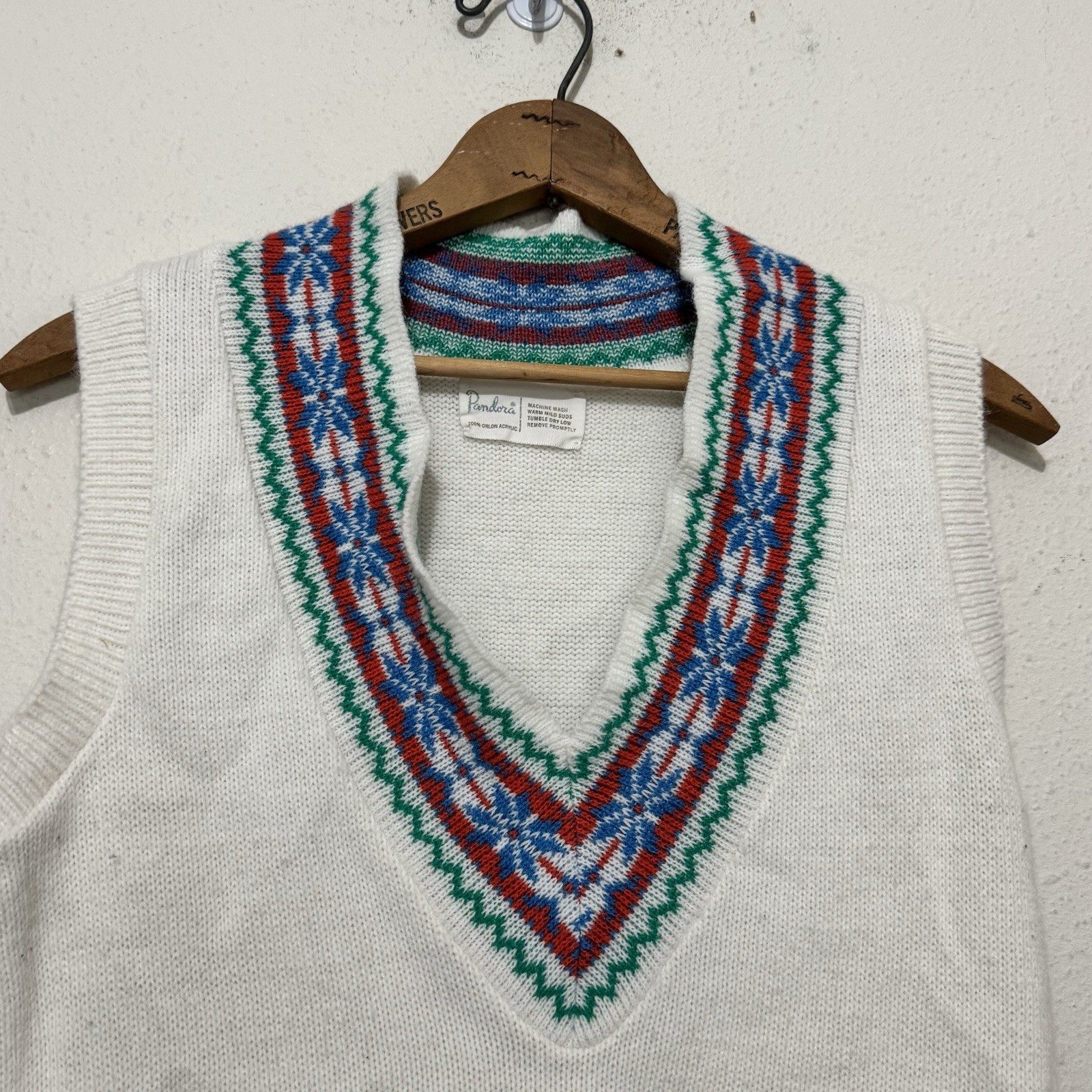 Vintage 70s Pandora Sweater Vest Nordic Alpine Size Small Ski Bunny V-neck Orlon