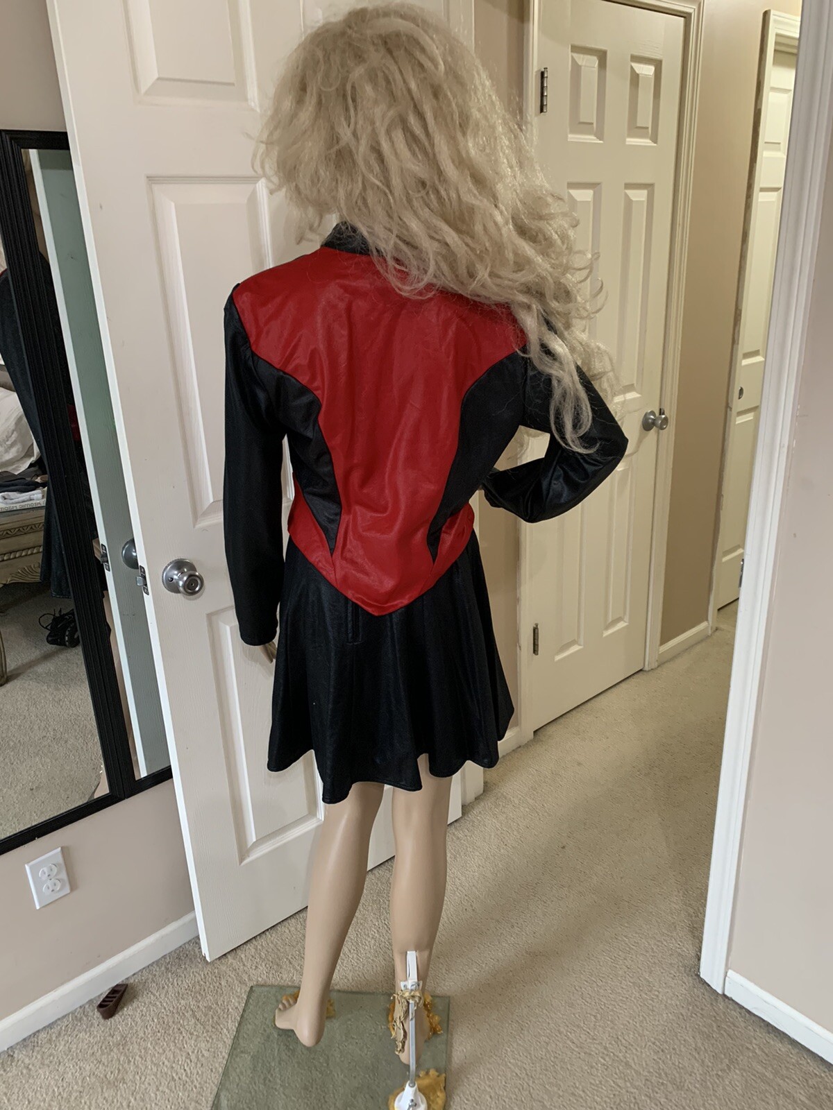 VTG 80’S M RED BLACK PLEATHER 2 PIECE MINI SKIRT AND BLAZER DRESSY SUIT BIKER