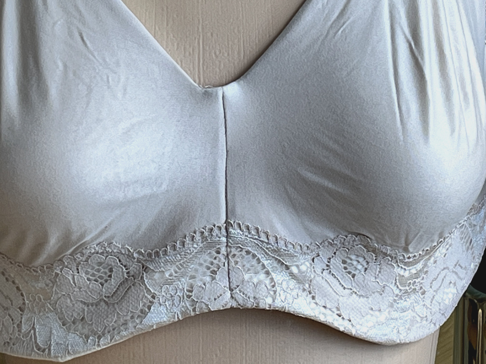 225 WACOAL 36G Ivory Nude Standard Lace Trim Underwire Bra #855347