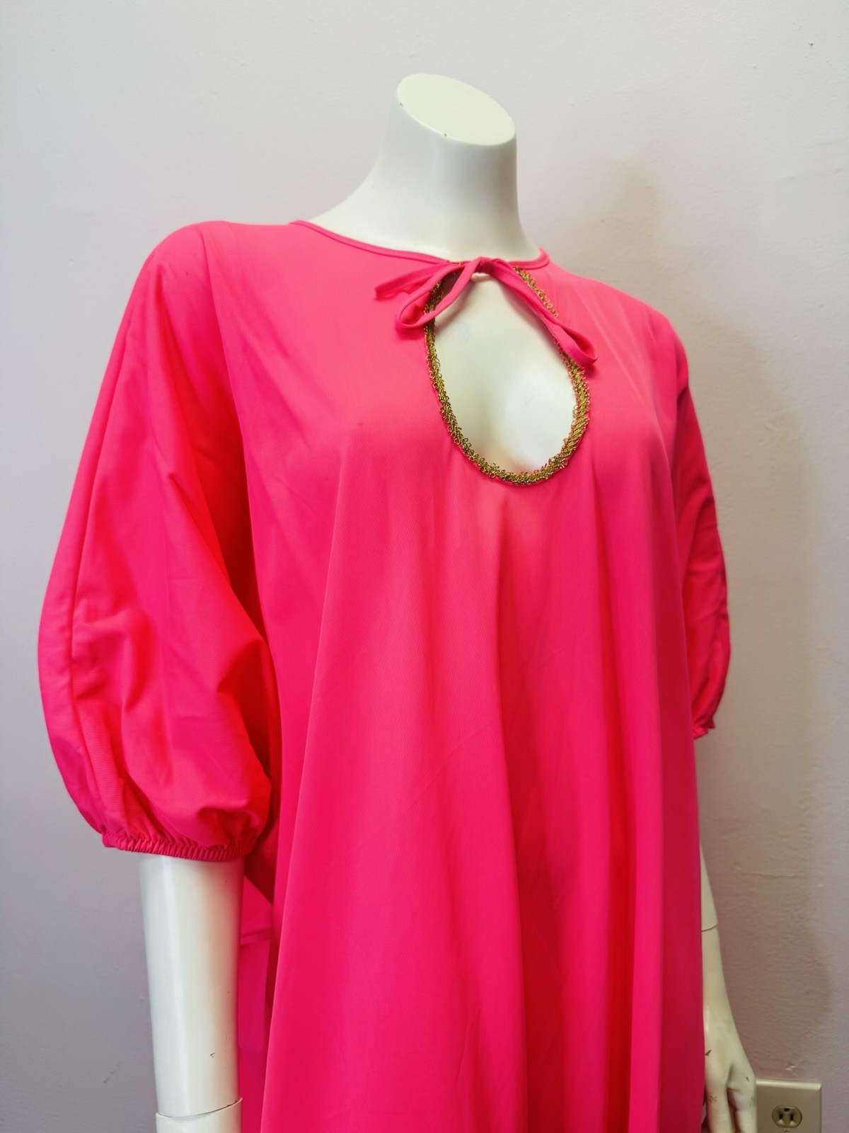 Vintage 60’s 70’s Hostess Caftan Nightgown Nylon Day-glo Pink Maxi Dress Onesize