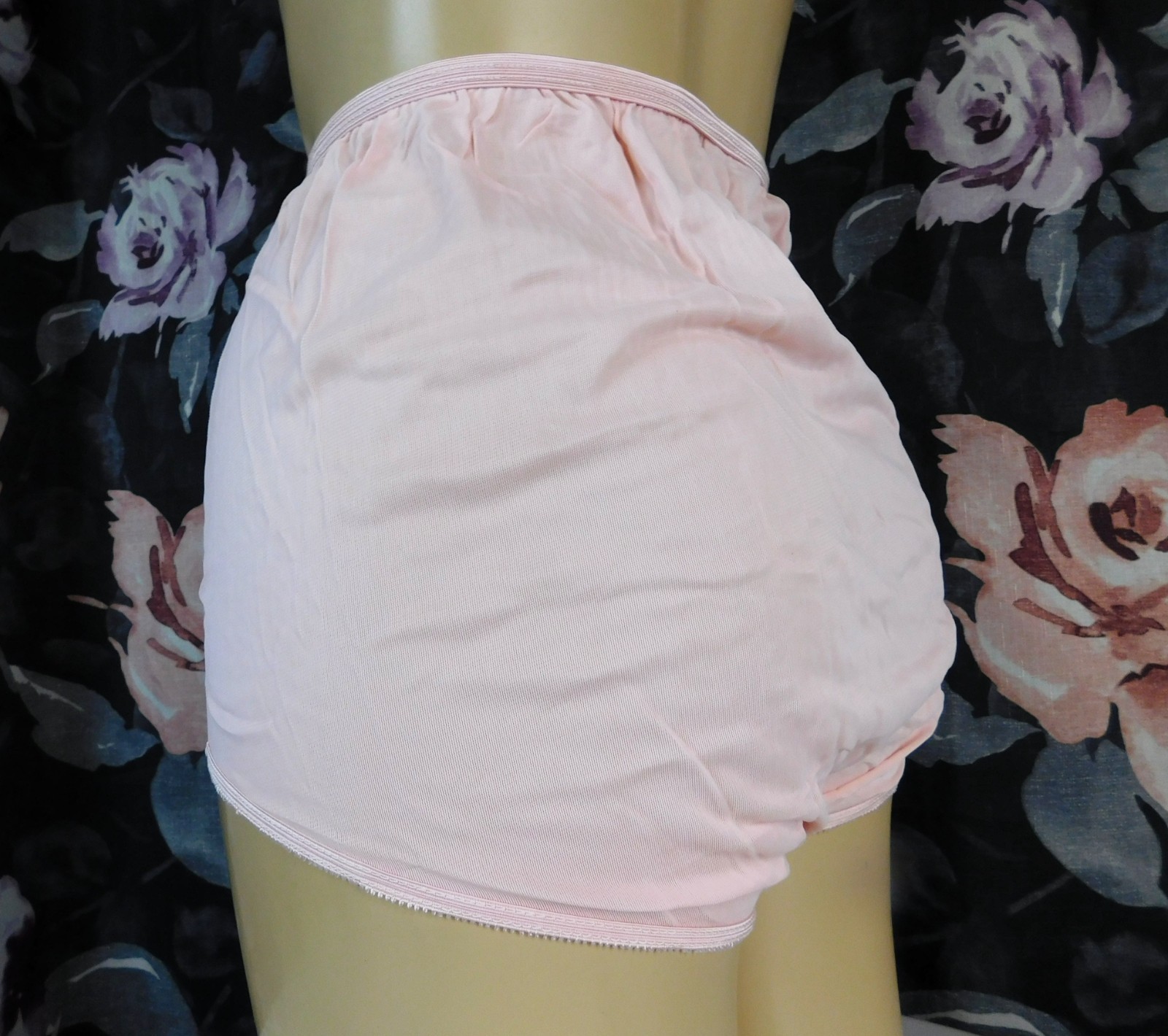 VTG NOS Nylon S Materna-Fit Lingerie for the mother to be Dan Howard Mfg. Co