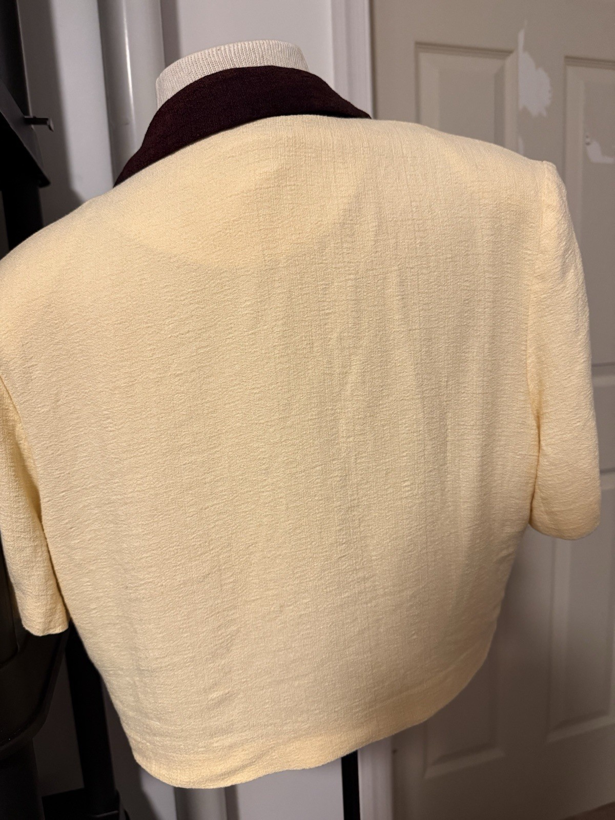 VTG allison-che Creamy Yellow with Black Embroidered Short Sleeve Blazer size12