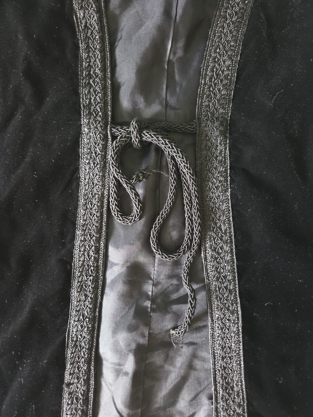Vintage Women’s Courtwell Black Velvet Vest Size Small Tie Front Closure