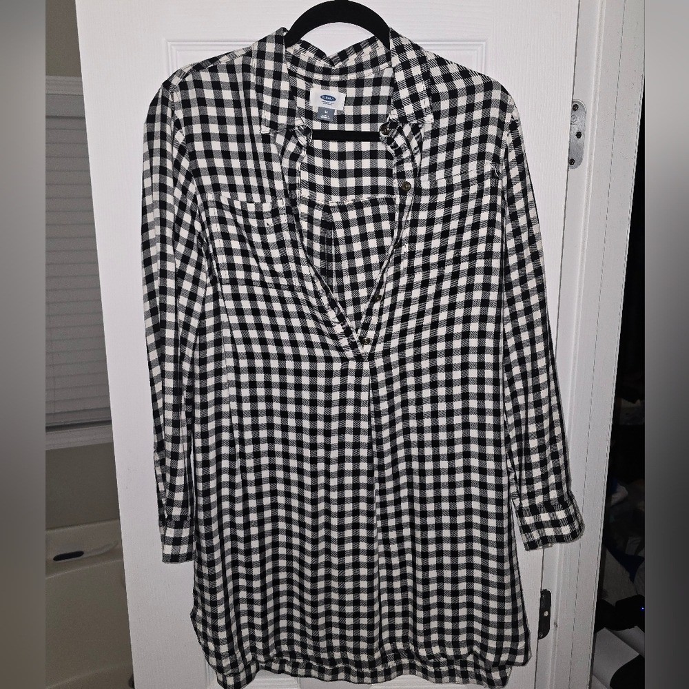 Old Navy Black and White Gingham Dress Size M