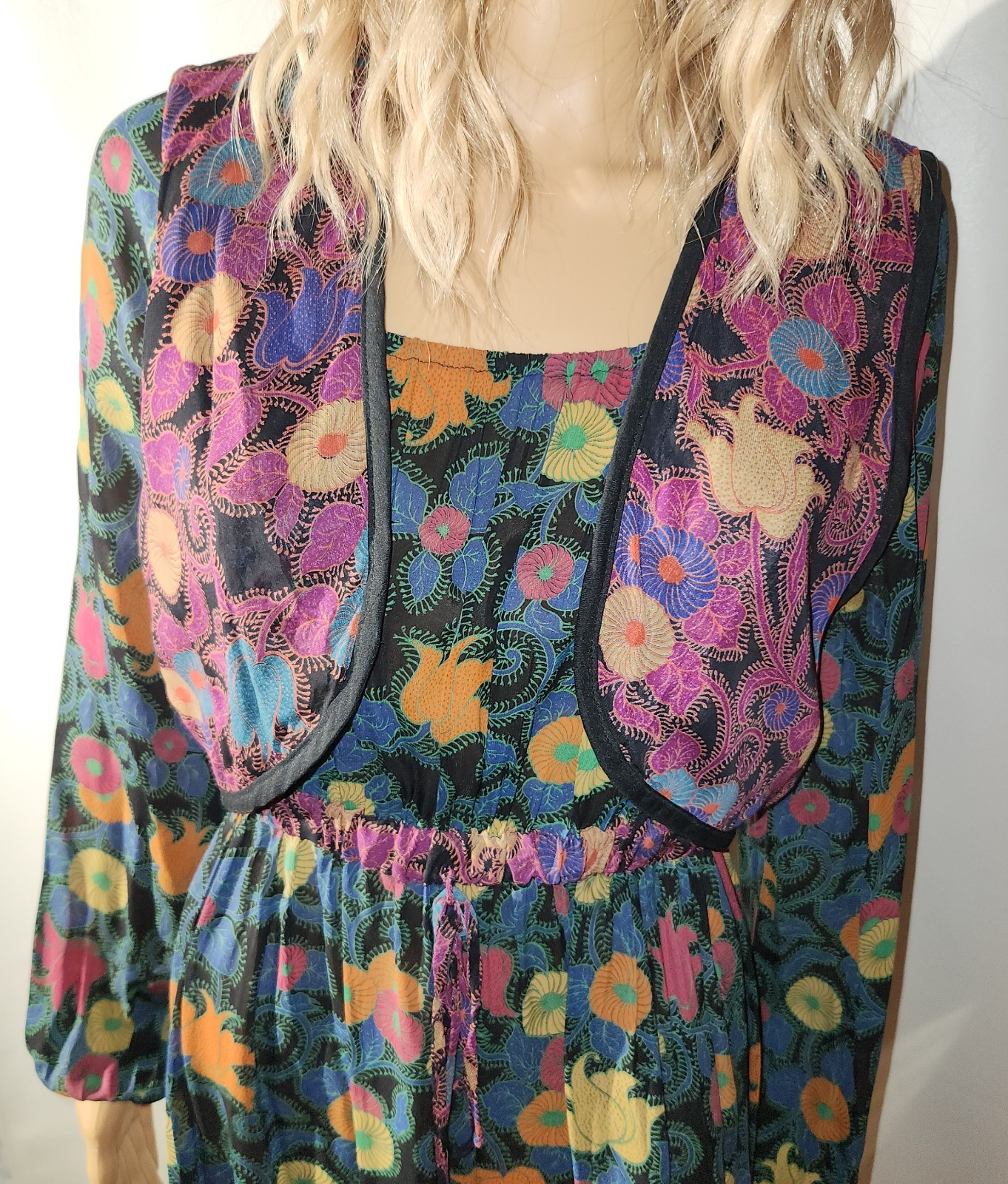 VINTAGE 1970S HIPPIE PEASANT DRESS WITH MATCHING REVERSIBLE DRESS ELASTIC WAIST