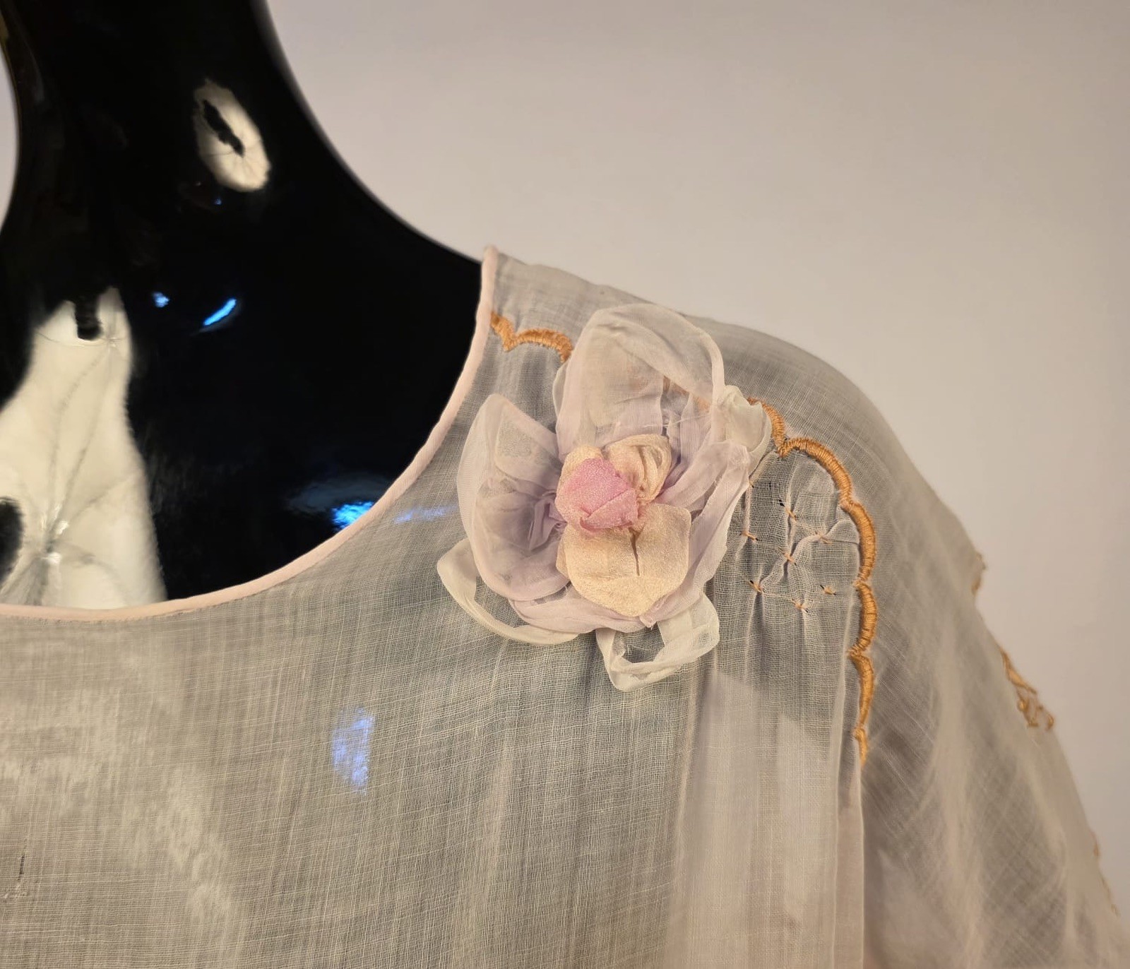 SWEET FLAPPER 1920’S SHEER MUSLIN DRESS W HAND EMBROIDERY + DIAMOND CUTOUTS