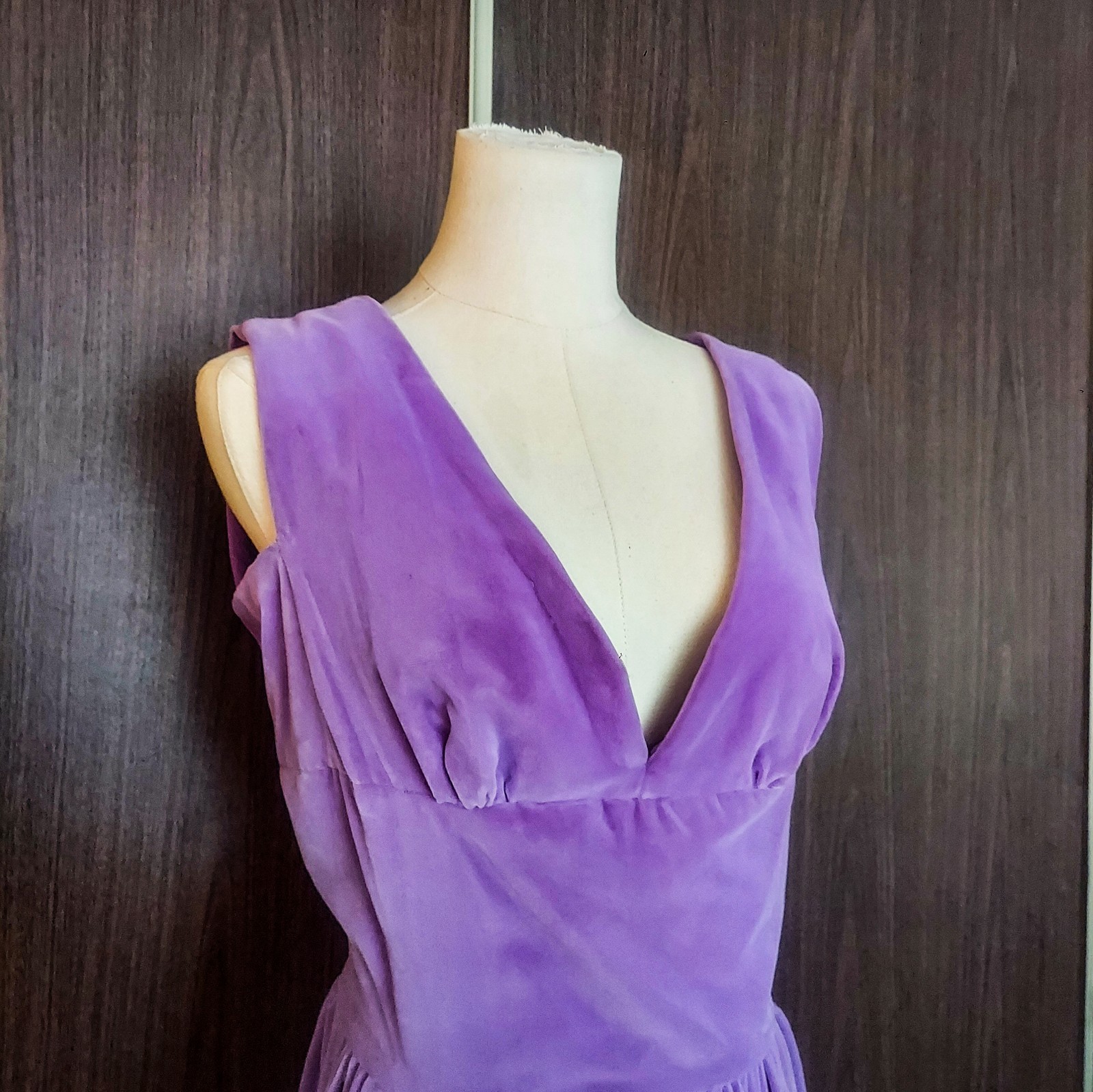 Vintage 1960s lavender velvet cocktail Marilyn Monroe Bombshell Pinup dress
