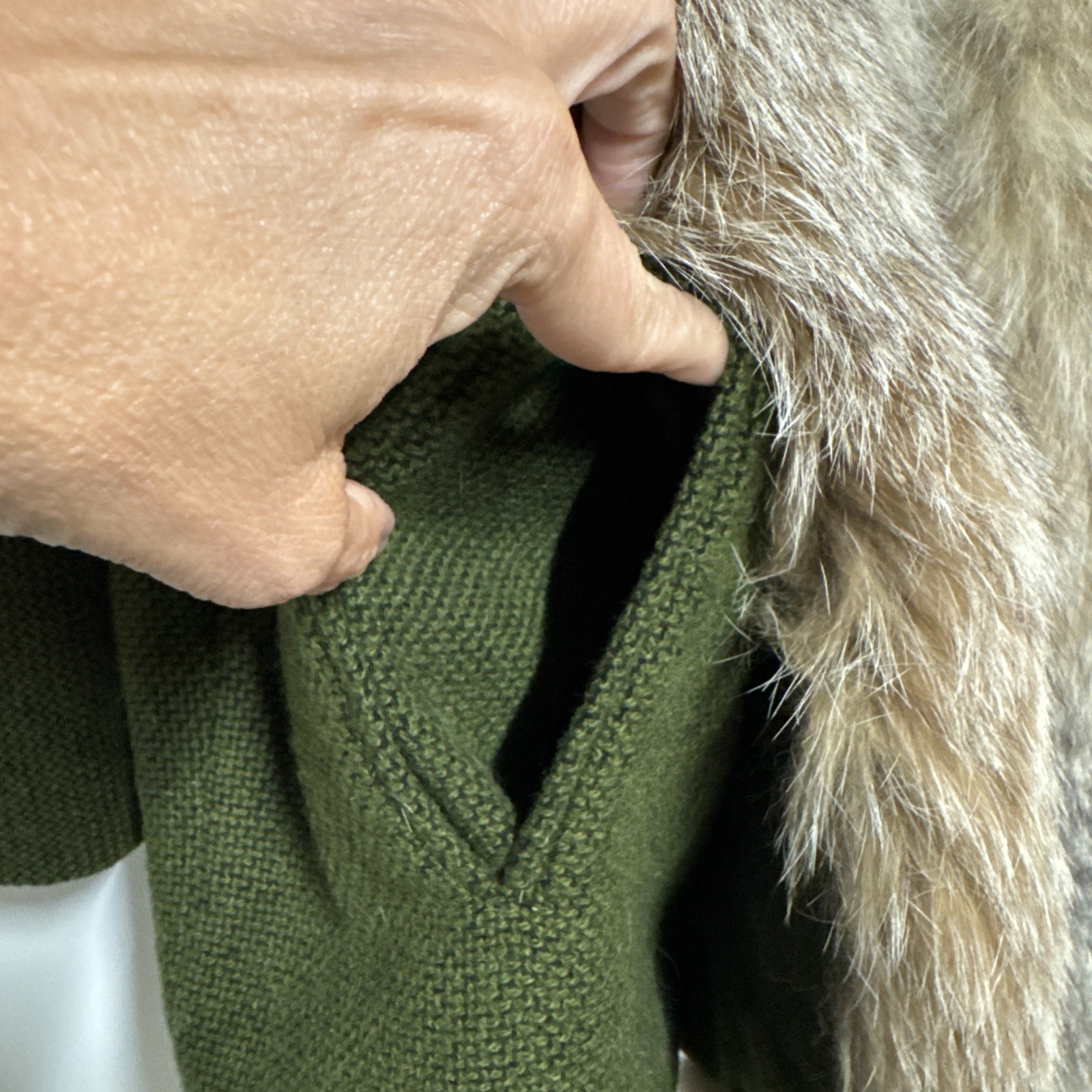 Vintage NEIMAN MARCUS Hunter Green Wool/Fur Collar Coat Lined Women’s