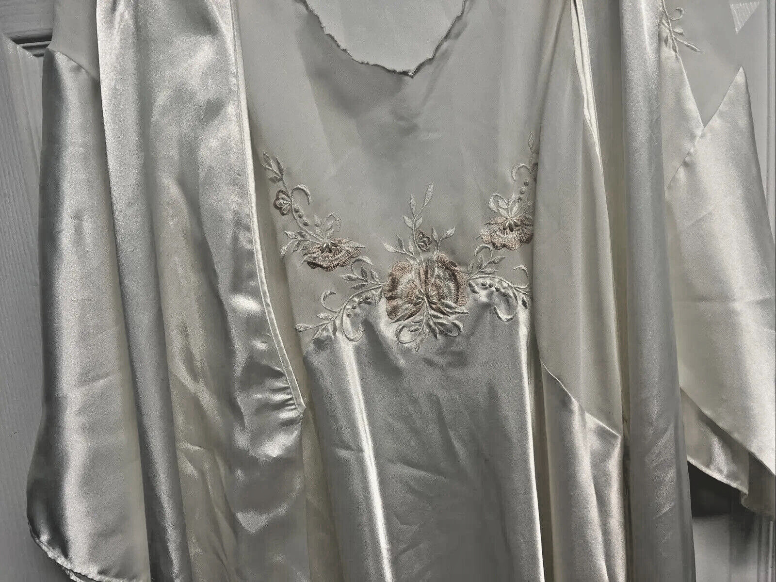 Intimo Amore vintage white satin beaded wedding nighty set Size S