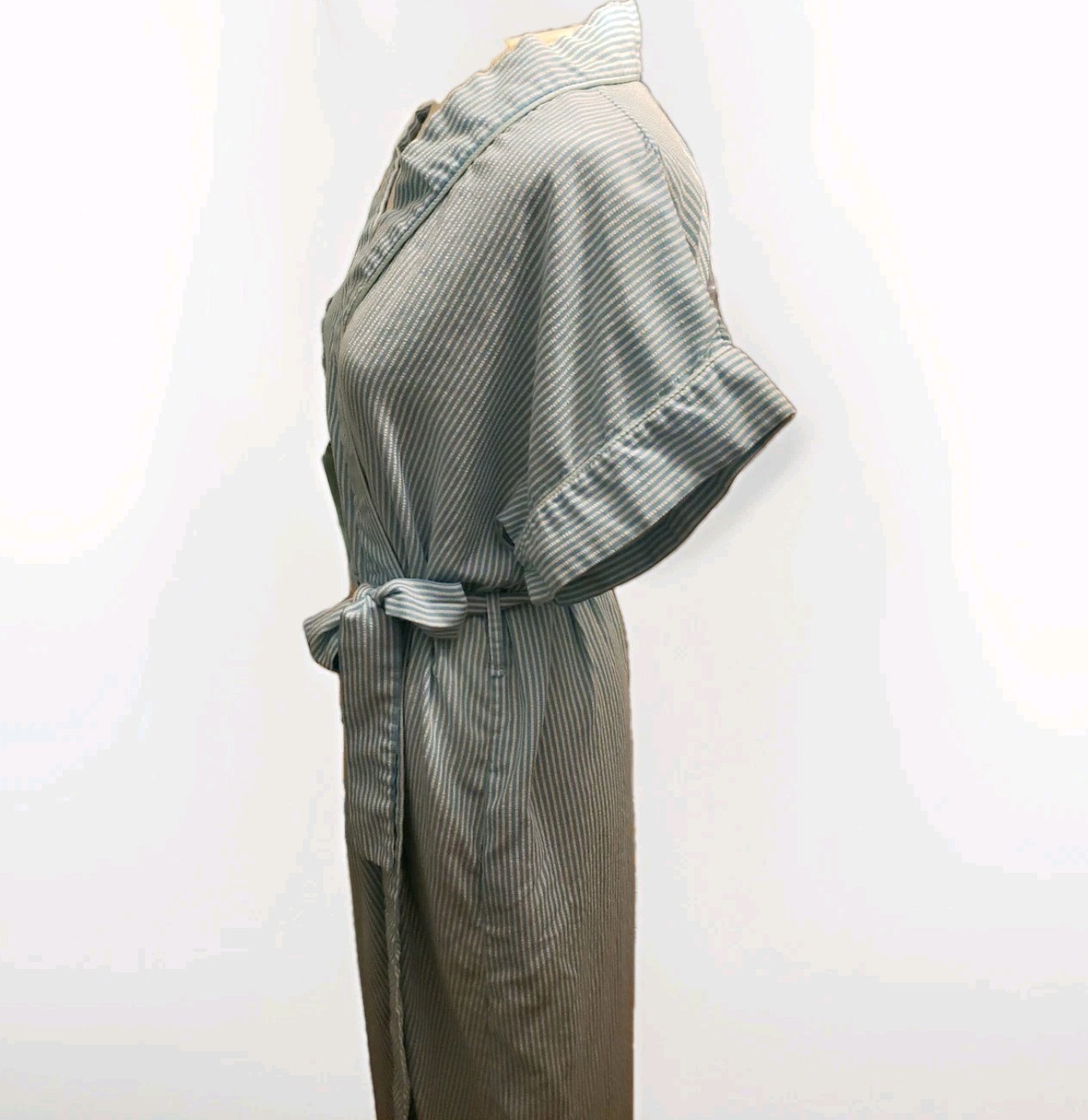 Vintage A Royal robe Women’s Robe Size S Short Sleeve Striped Blue White Long