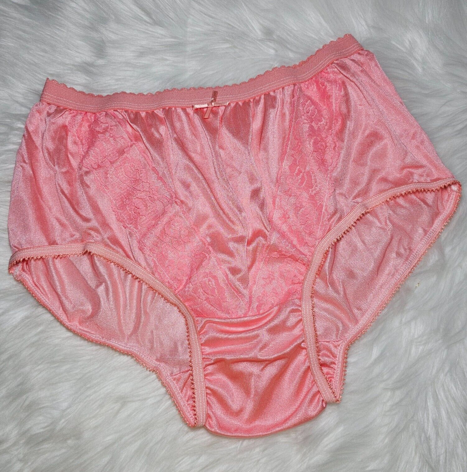 VTG Silky Nylon Panty Sissy Lace Peach Granny Sheer Brief Size 8/XL Hip 40-44″