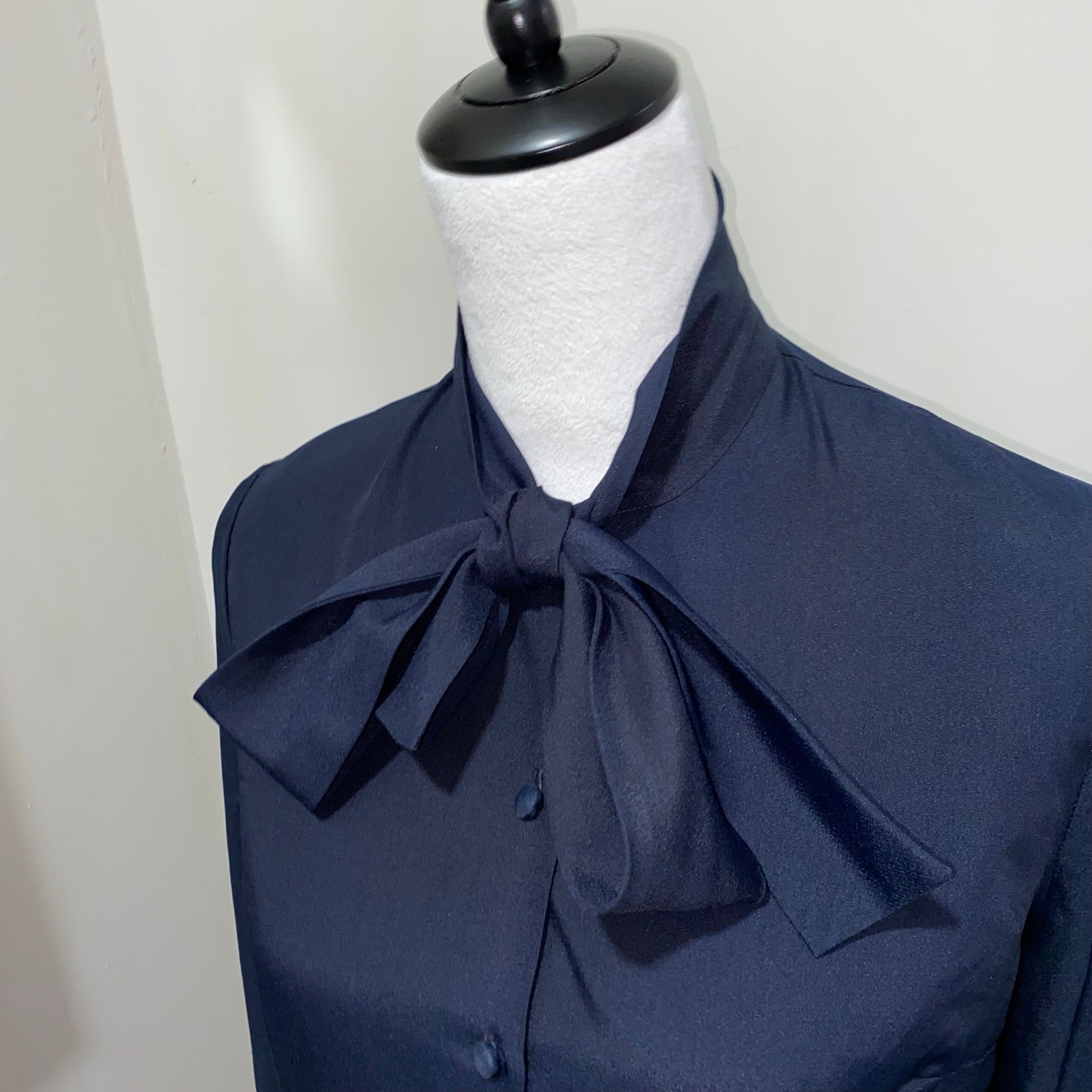Vintage Navy Blue Fitted Blouse 3/4 Sleeves Pussy Bow 1960-70s Retro Button Down
