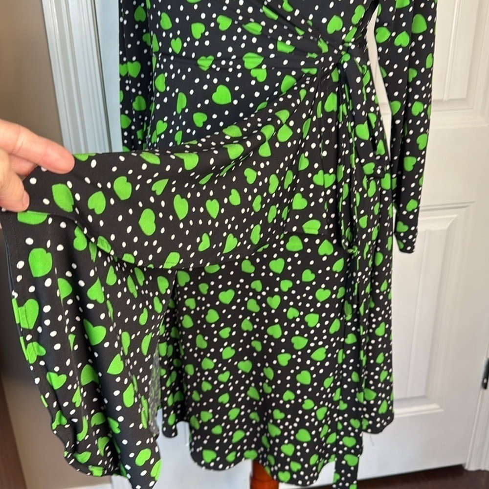 Vicky Tiel | Retro Green Heart Printed Midi Wrap Dress Size: Large