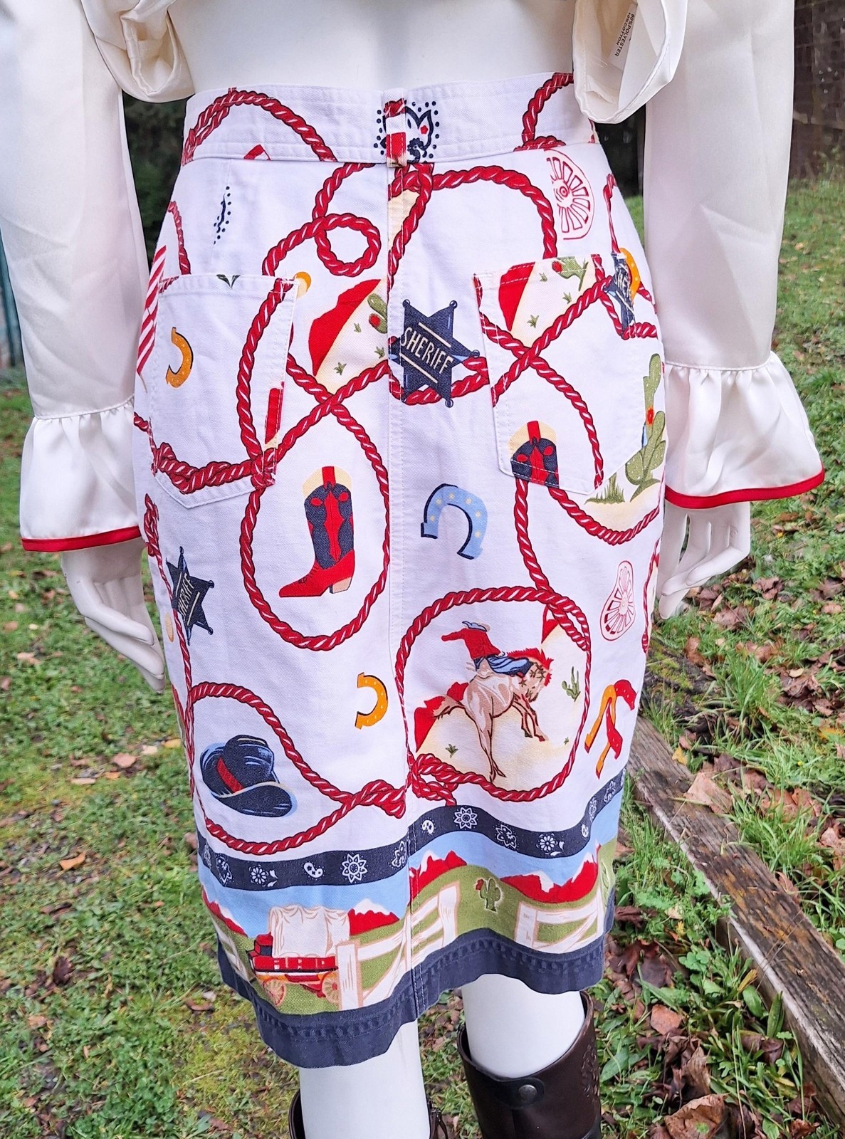 Vintage Wrap Skirt Cotton Twill with Southwest Cowboy Print – 1980s