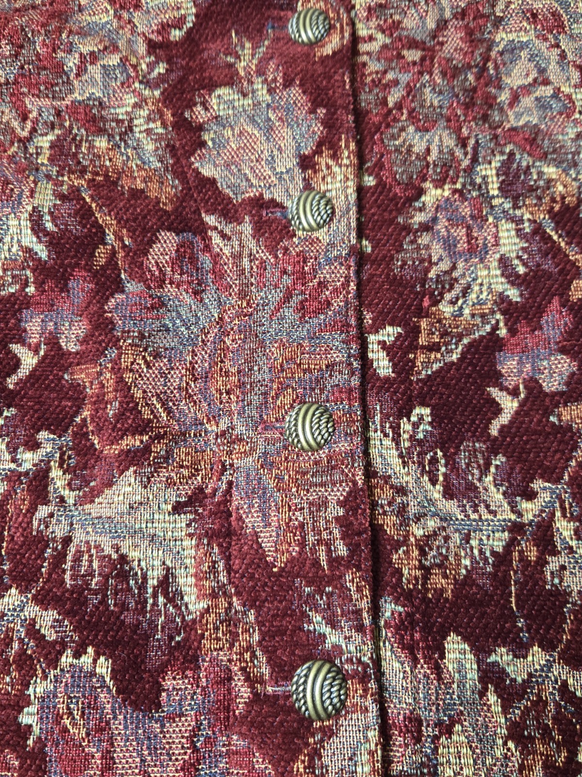 Vintage XL Floral Tapestry Style Jacket Gotcha Covered Maroon Metal Buttons