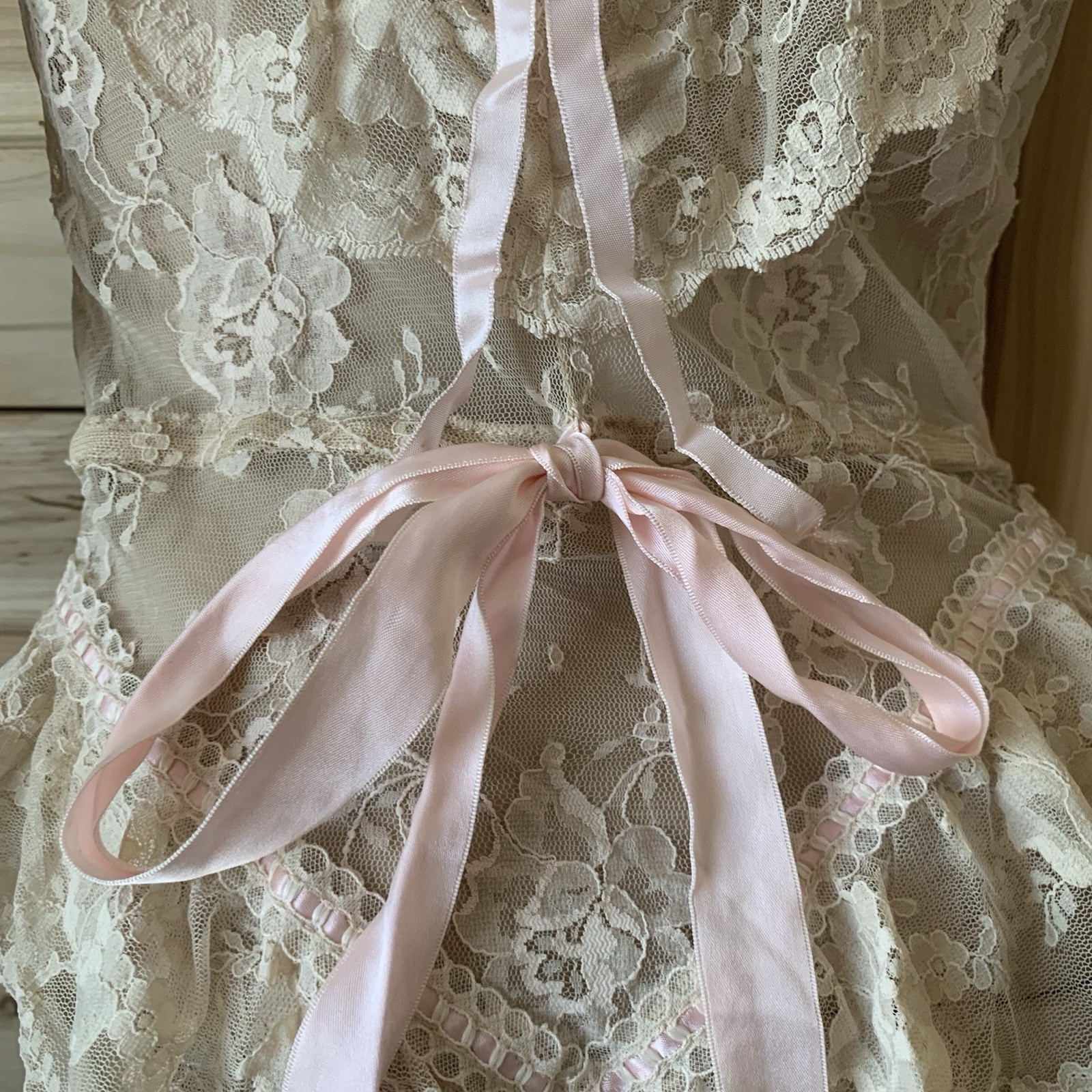 Vintage 70s 80s Designer Emil Bole Tan Beige nude Floral Lace Teddy W Ribbons
