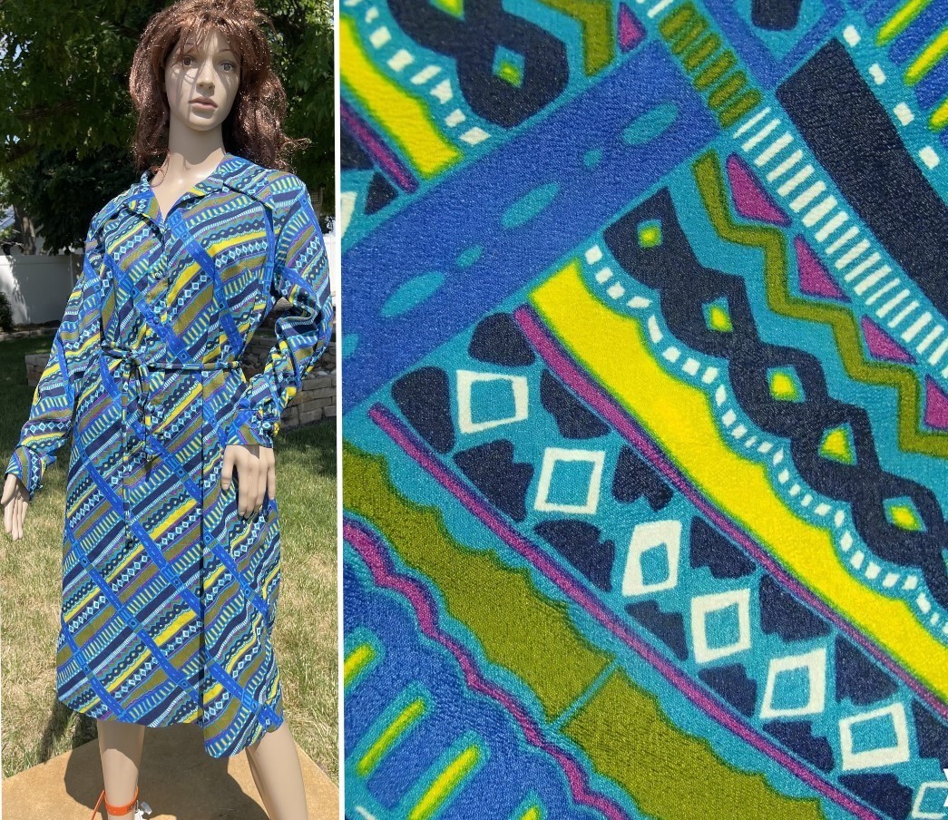 vtg 60s PSYCHEDELIC PRINT dress dagger collar crepe fabric covered buttons Large