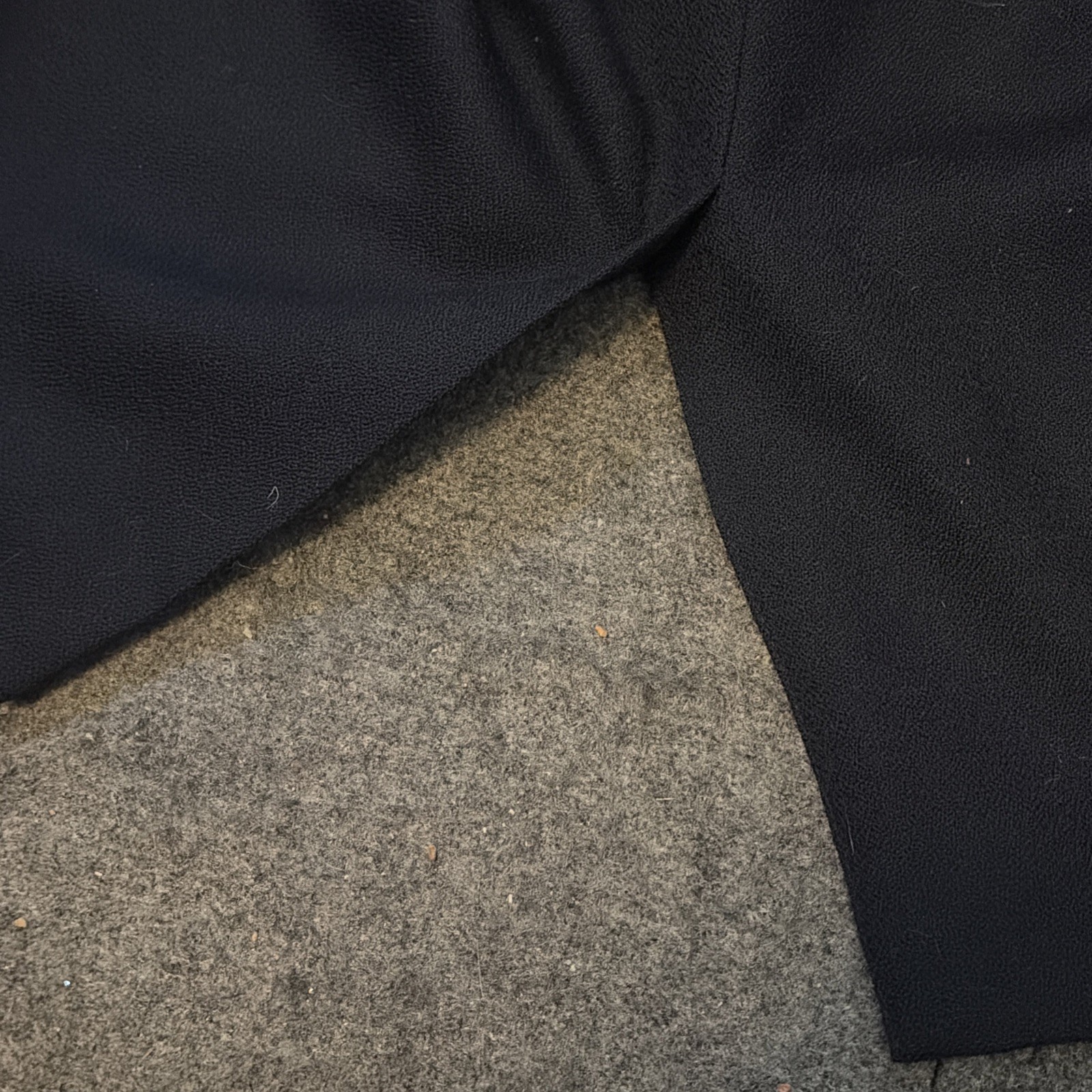 Vintage Alanni By Donnybrook Women’s Navy Blue Front Slit Wool Skirt, Size 16