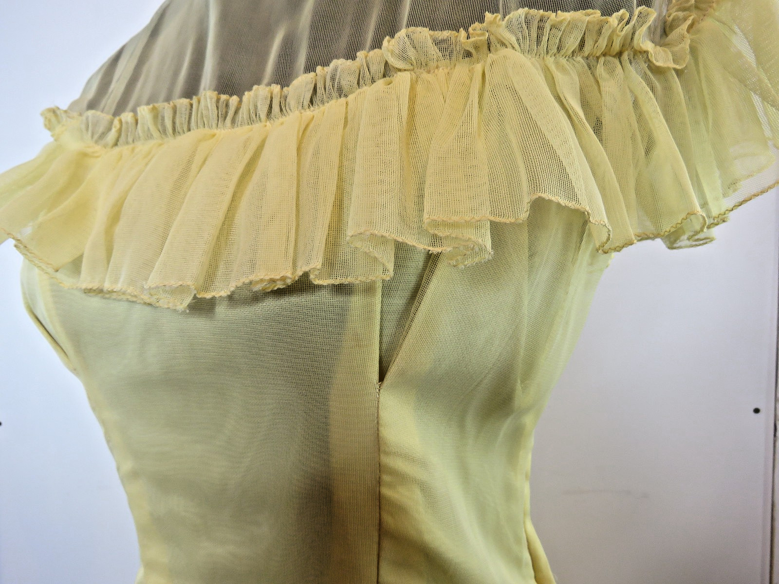 VINTAGE 1950’s FRED PERLBERG Dance Originals Yellow Dress S M Formal Gown EUC
