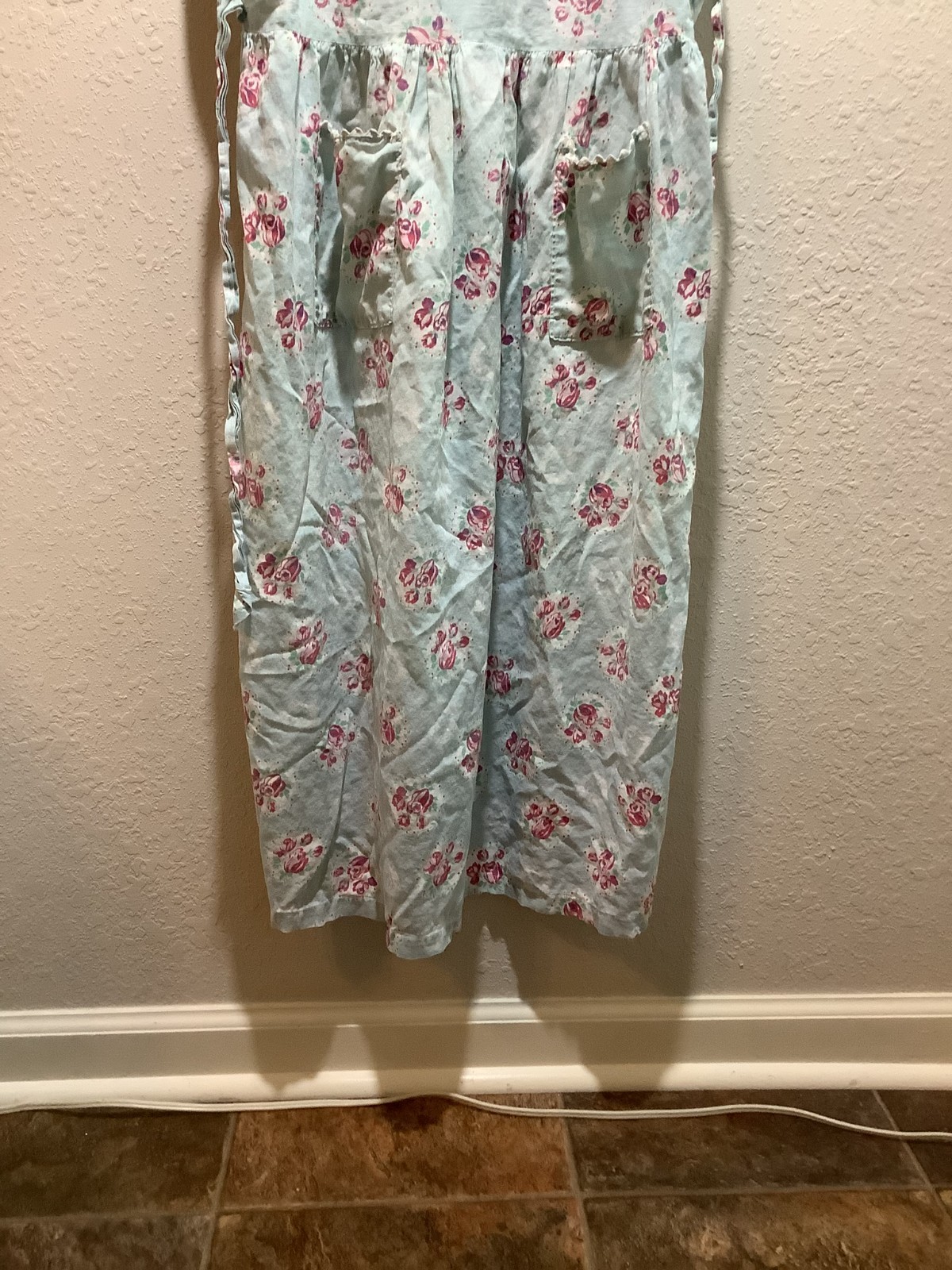 Vintage Blue Apron Dress with Roses Handmade Pockets Buttons Sweetheart – Large