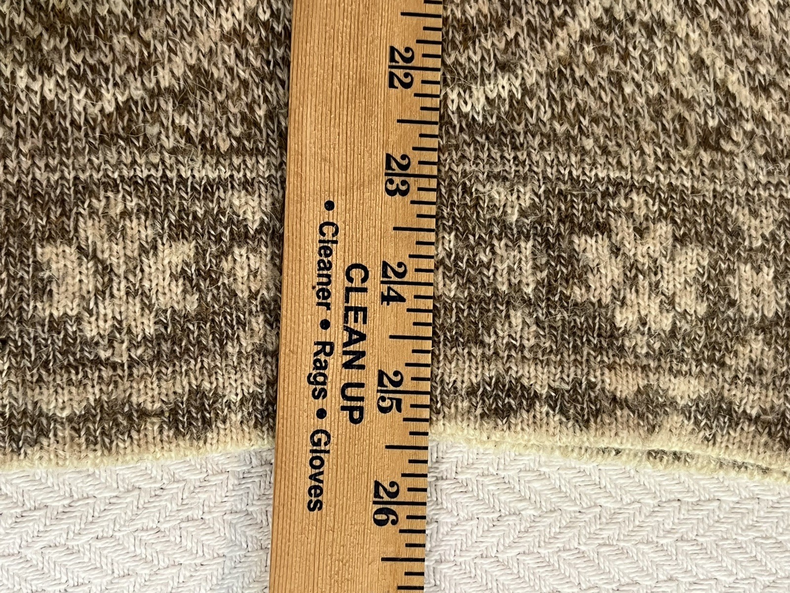 90s Women’s S/M Wool Sweater Beige Tan Teddy Bear Design