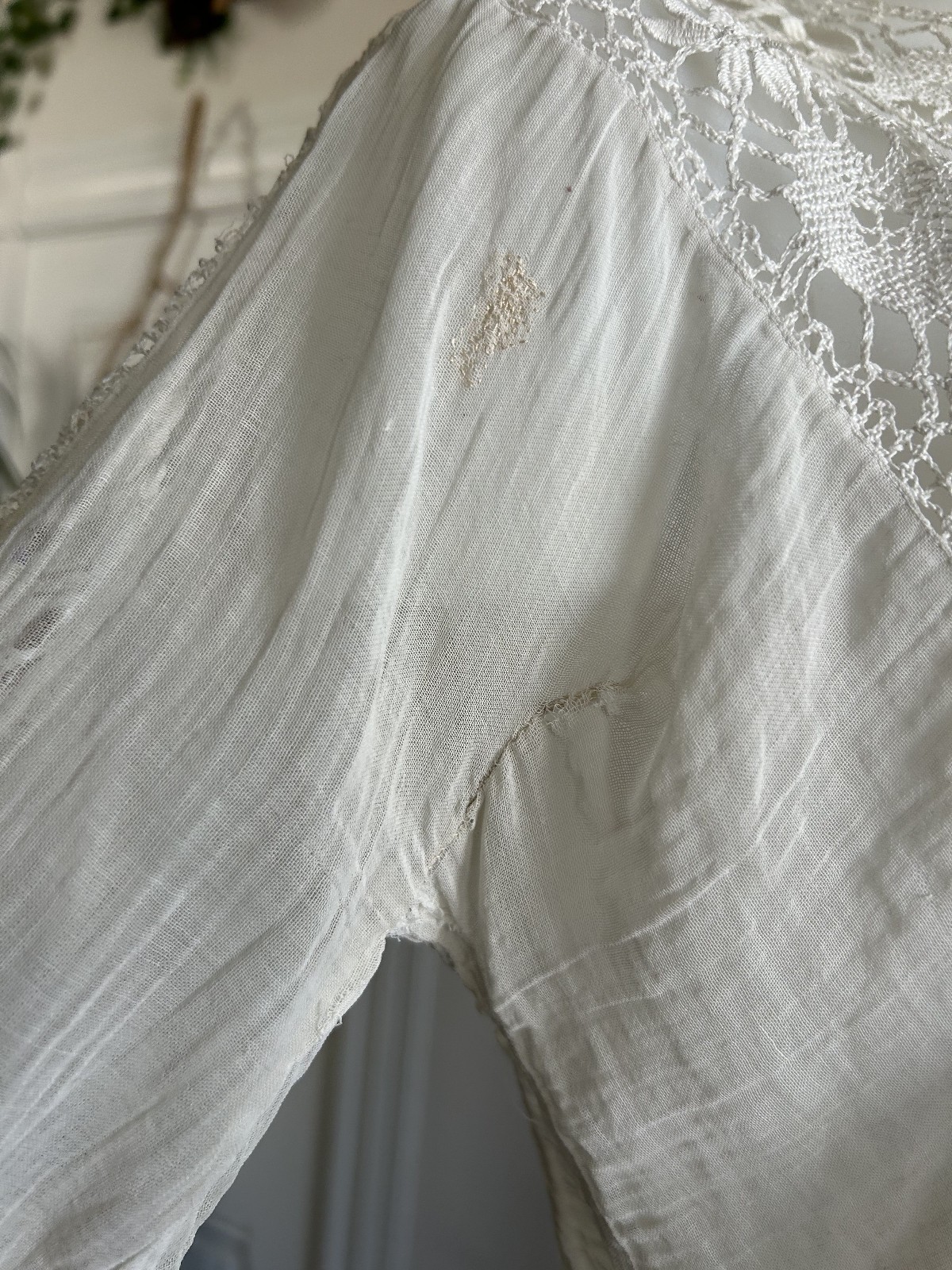 Antique Victorian Edwardian White Lace Gauze Blouse Crochet Insert Cottagecore S