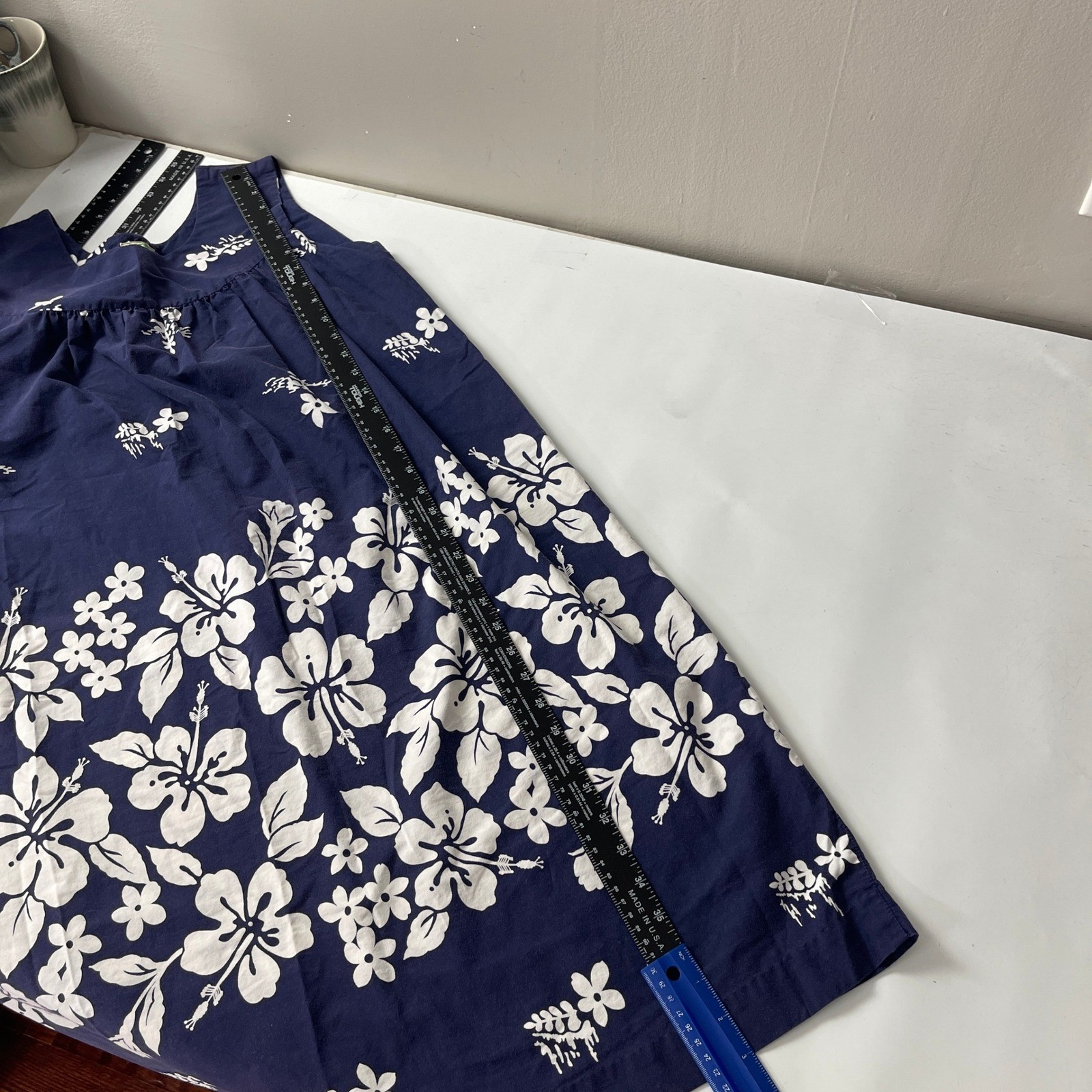 True Vintage 50s Ui Maikai Hawaiian Shift Dress Medium* Blue White Floral Aloha