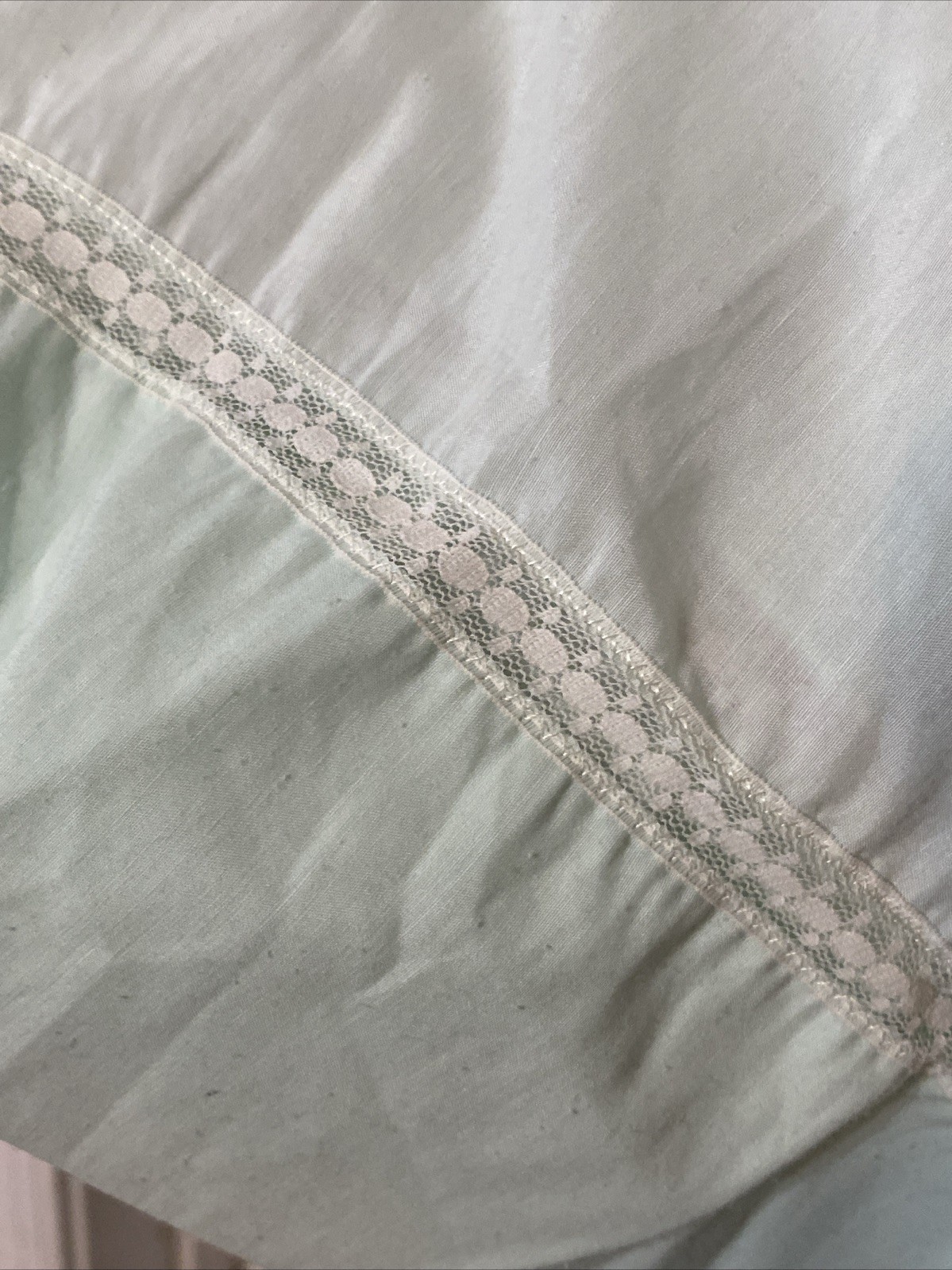 Vintage Komar Nightgown Pale Green Cottage Large USA