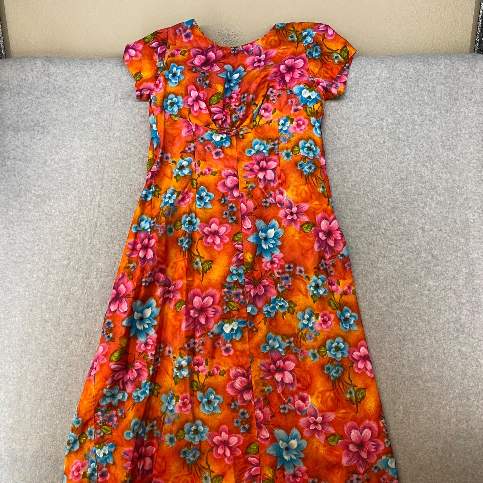 1960s Alice Polynesian Fashions Floral Hawaiian Retro Mod Resort Maxi Waterfall
