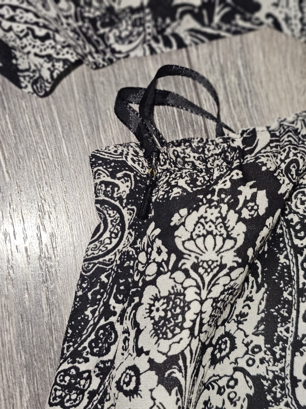 Vintage Jones New York Silk 2 Pc Vest & Skirt Set Floral Black 24W Top 20W Skirt