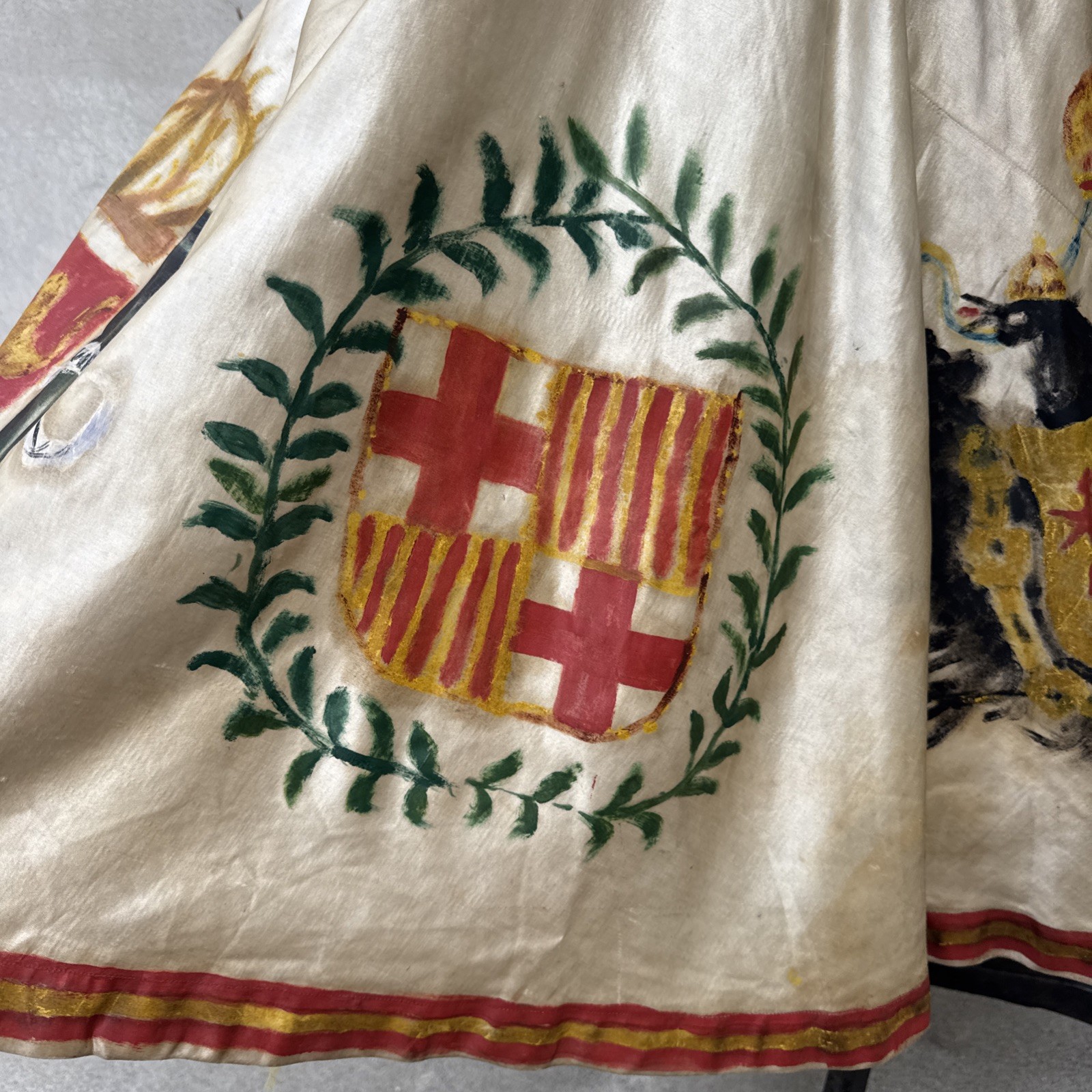 Vintage 1930s Hand Painted Silk Satin & Gold Lamé Dress Crests Snakes Lions