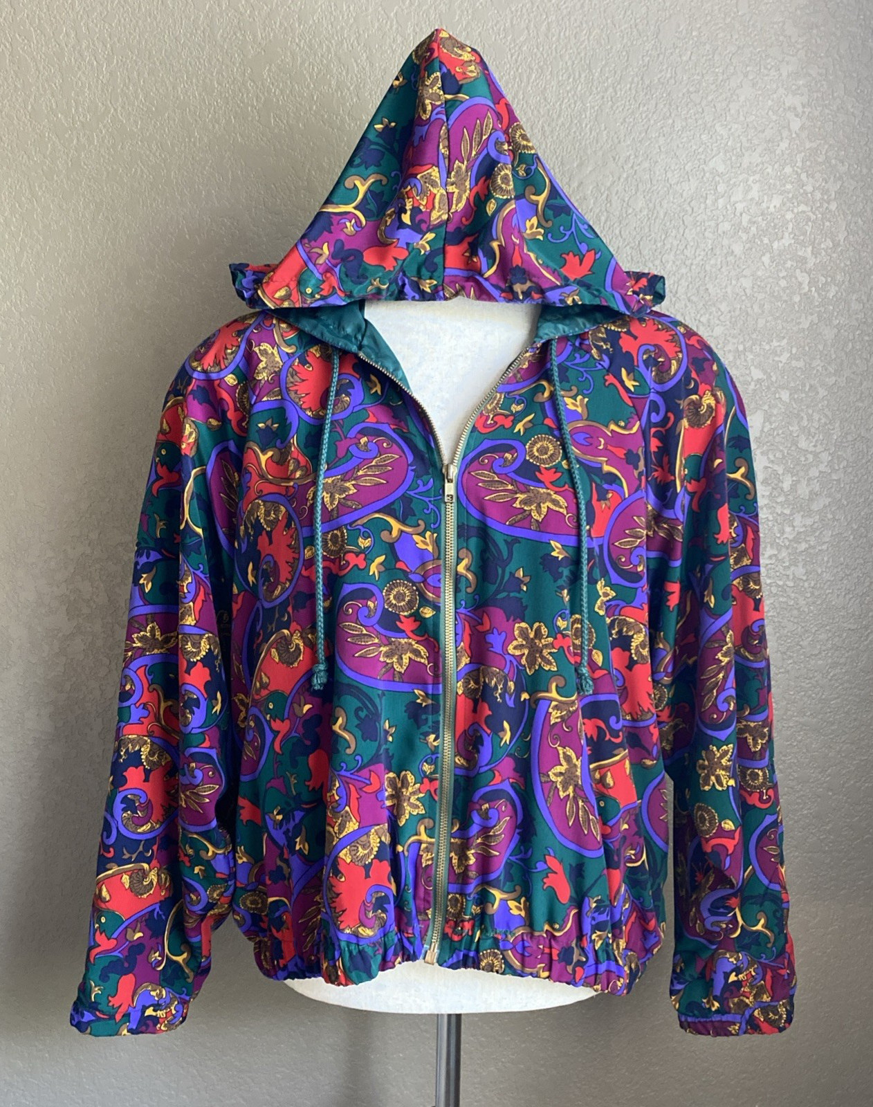VTG 90s SG Sport Bold Colorful Filigree Satin Hooded Windbreaker Women’s S 6/8